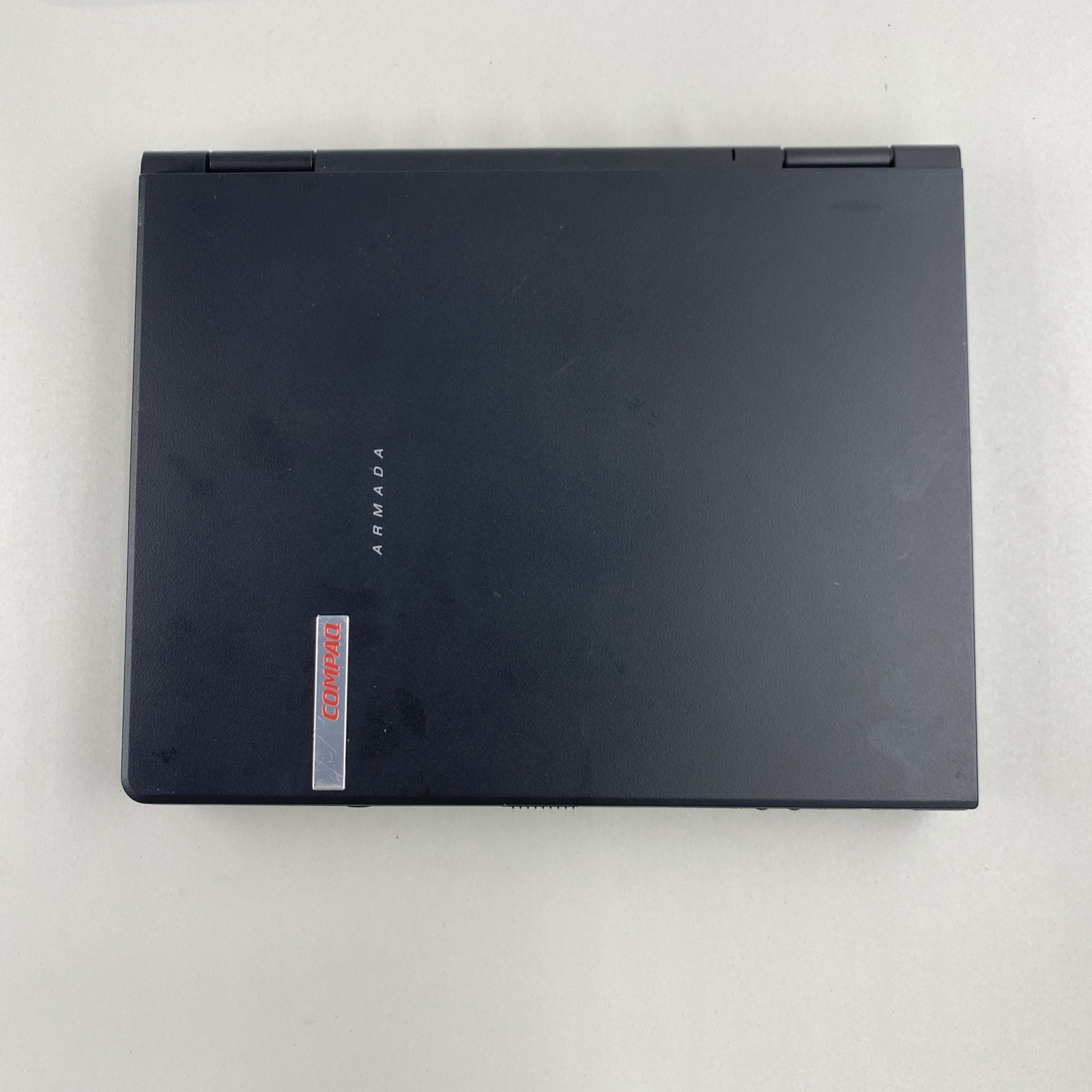 Compaq Armada E500 Intel Pentium III 0.50GHz 320MB RAM 12.1″ No Battery/HDD/OS