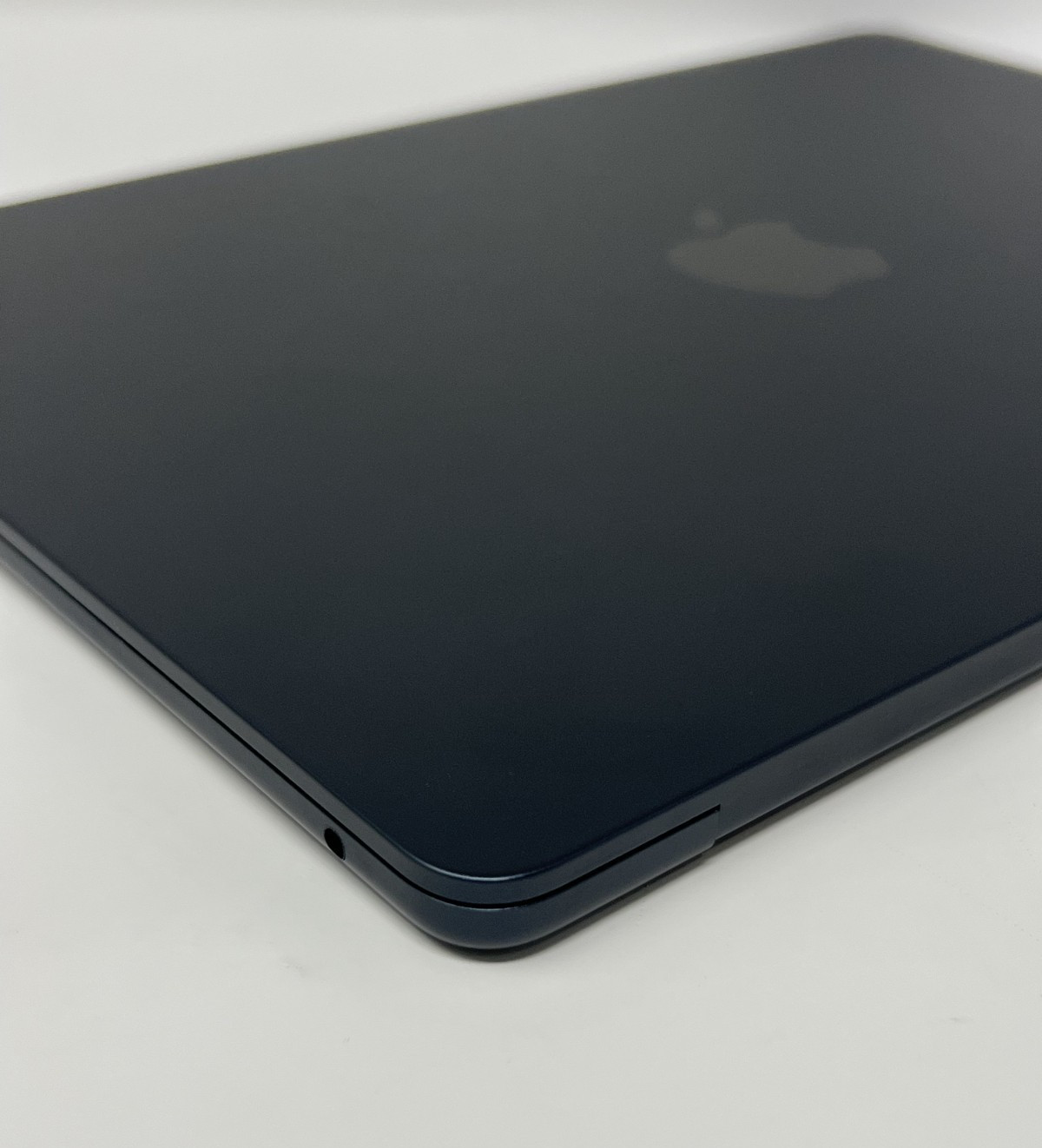 Apple MacBook Air 13 M5 16GB 512GB Midnight 100 Percent Battery 29 Cycles