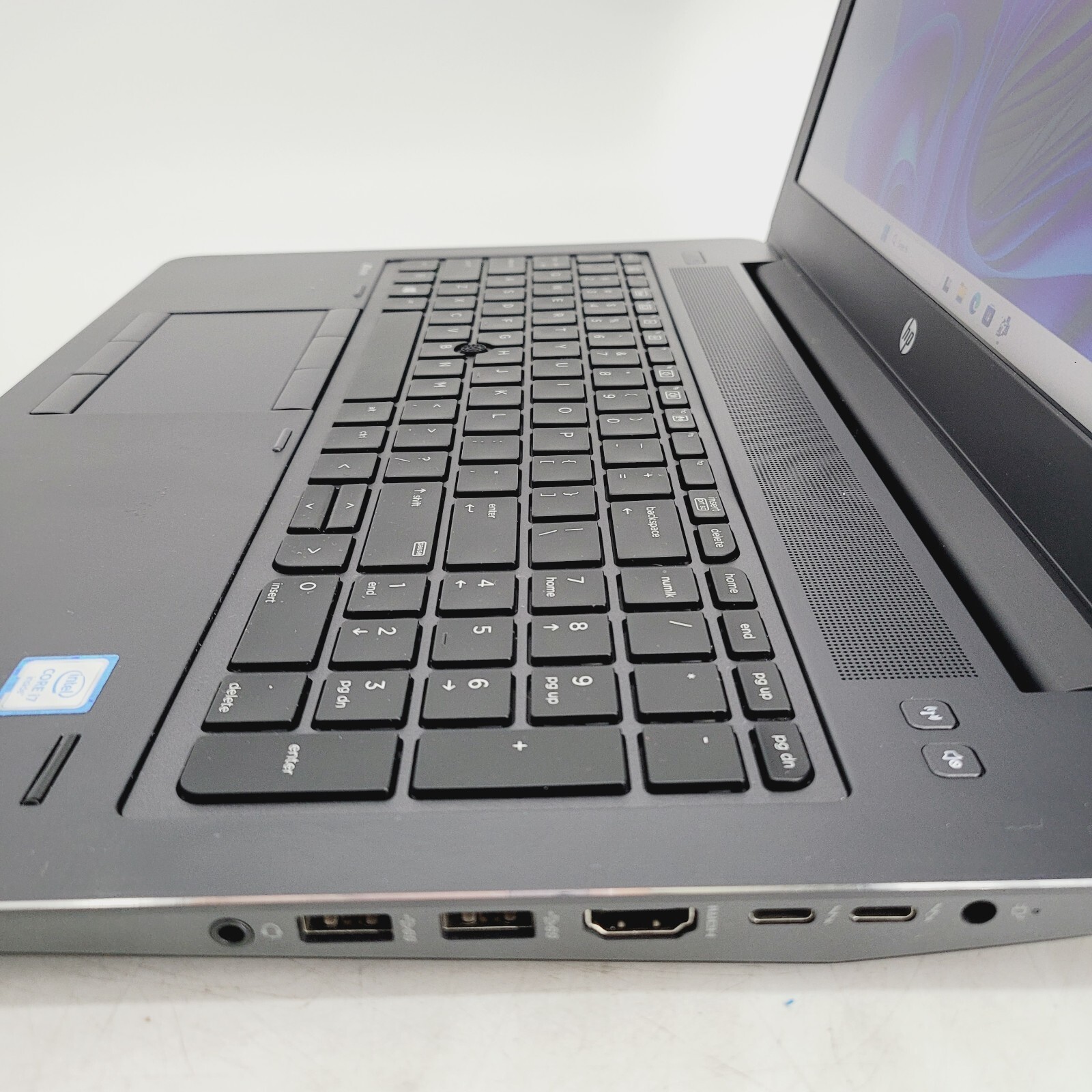 HP ZBOOK 15 G3 i7-6700HQ 2.6GHz 8GB 128GB NVMe 15.6″ Fire Pro 4GB Laptop Win 11
