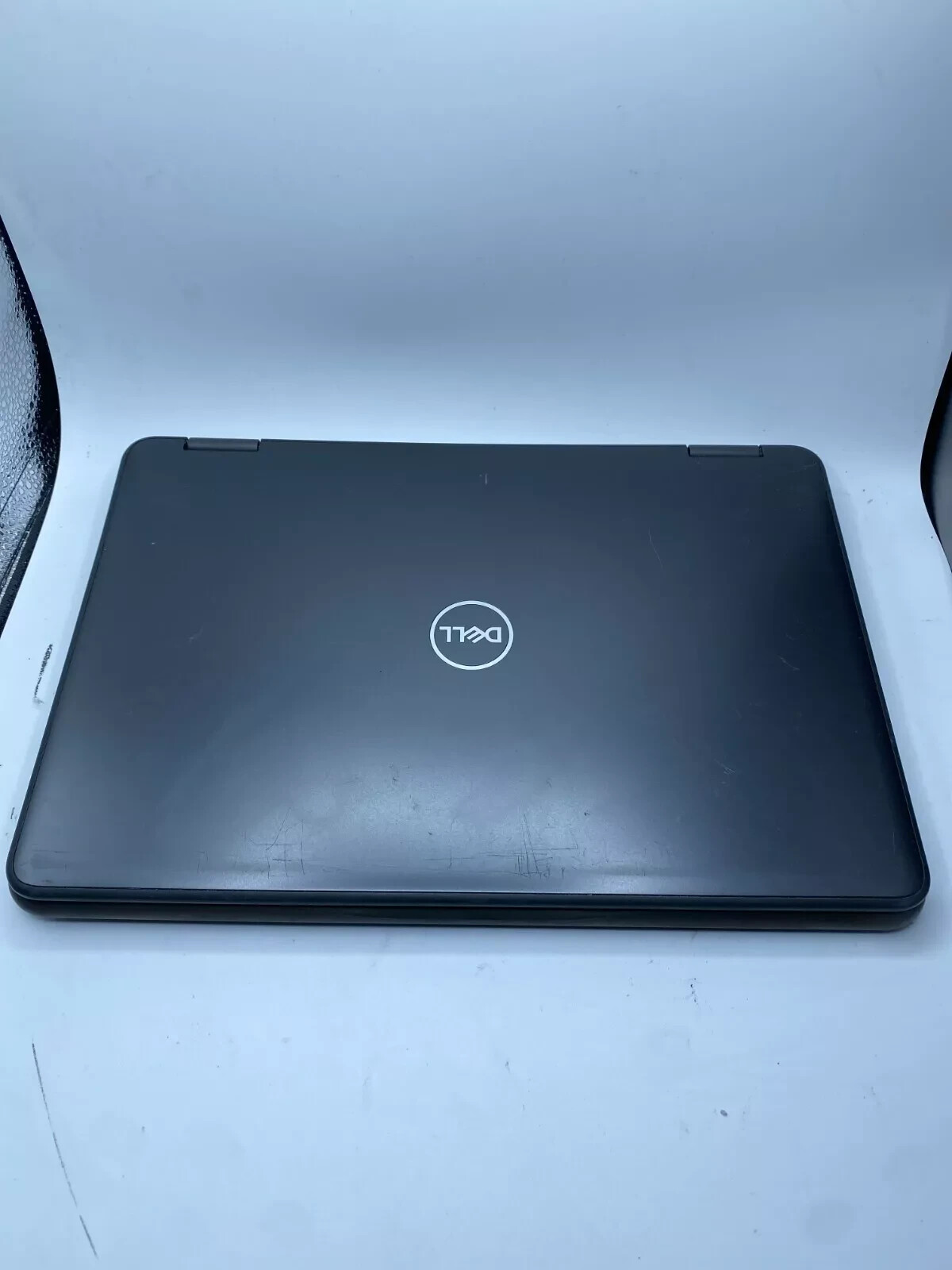 Dell Latitude 3190 2-IN-1 Pentium N5030 8GB RAM 256GB Windows 10 Pro, Works good