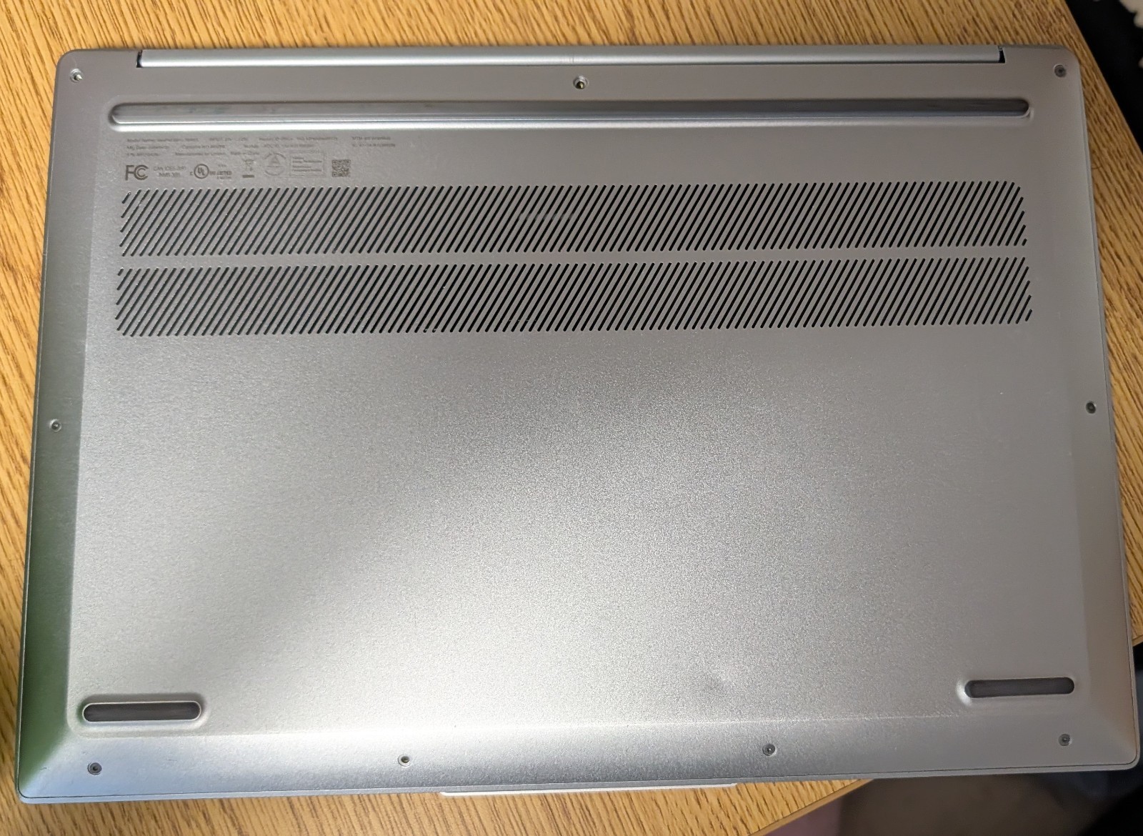 Lenovo IdeaPad 15.6in (1920 X 1200) | Intel Core 5 120U | 16GB RAM | 512GB SSD