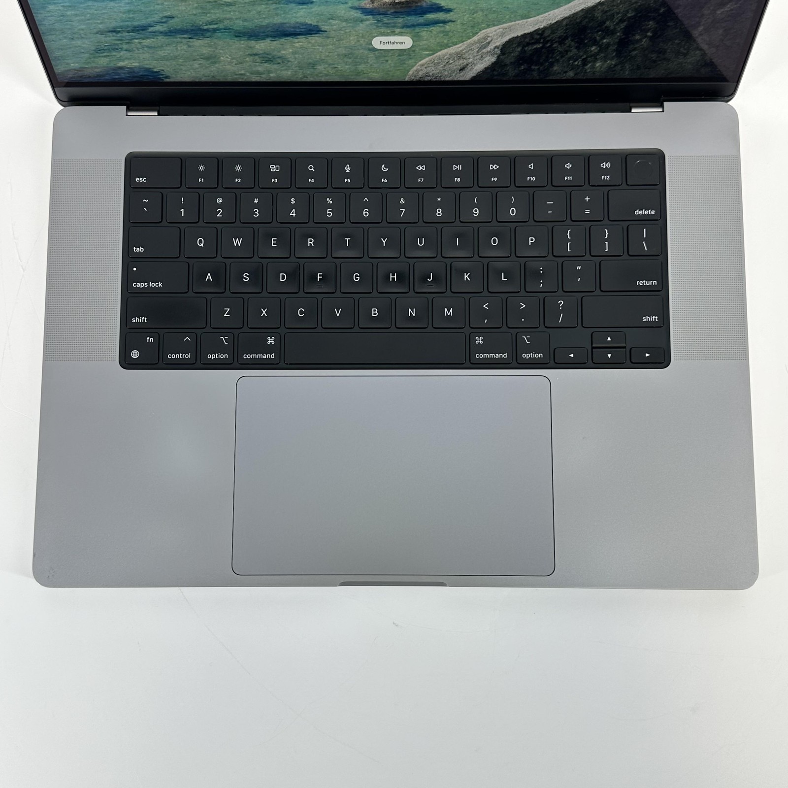 MacBook Pro 16″ Gray 2021 3.2 GHz M1 Pro 10-Core CPU 16-Core GPU 16GB 512GB