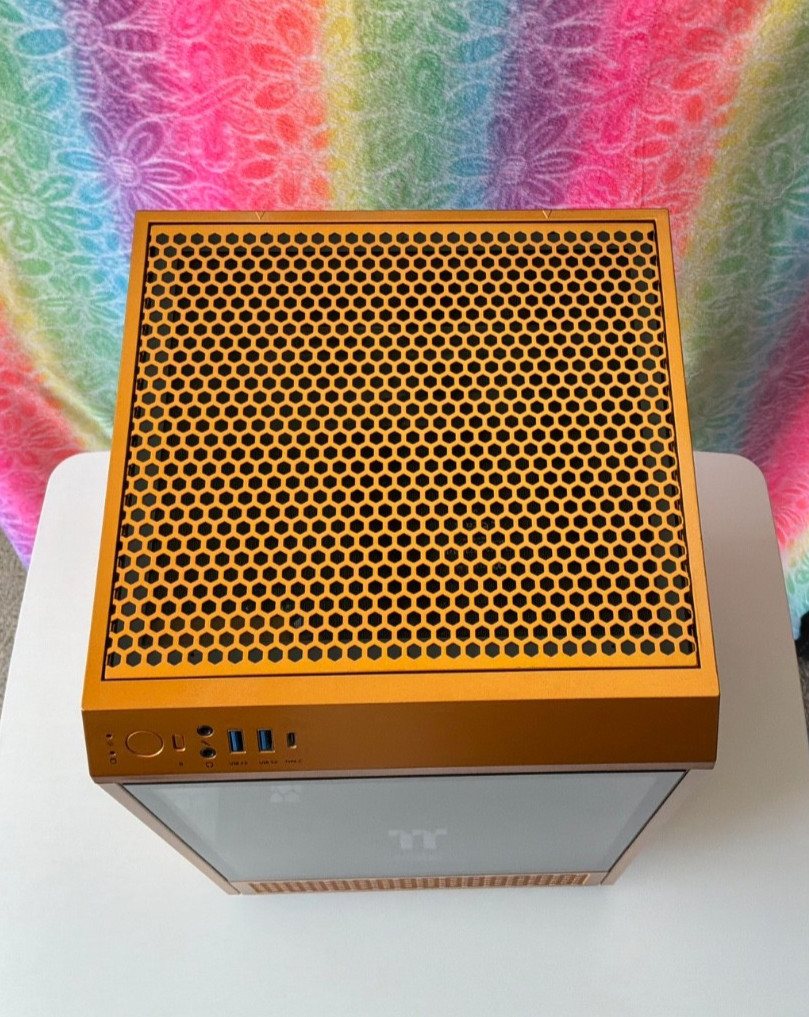 Thermaltake The Tower 100 Case  Mini-ITX  Mini Tower  Metallic Gold  Orange