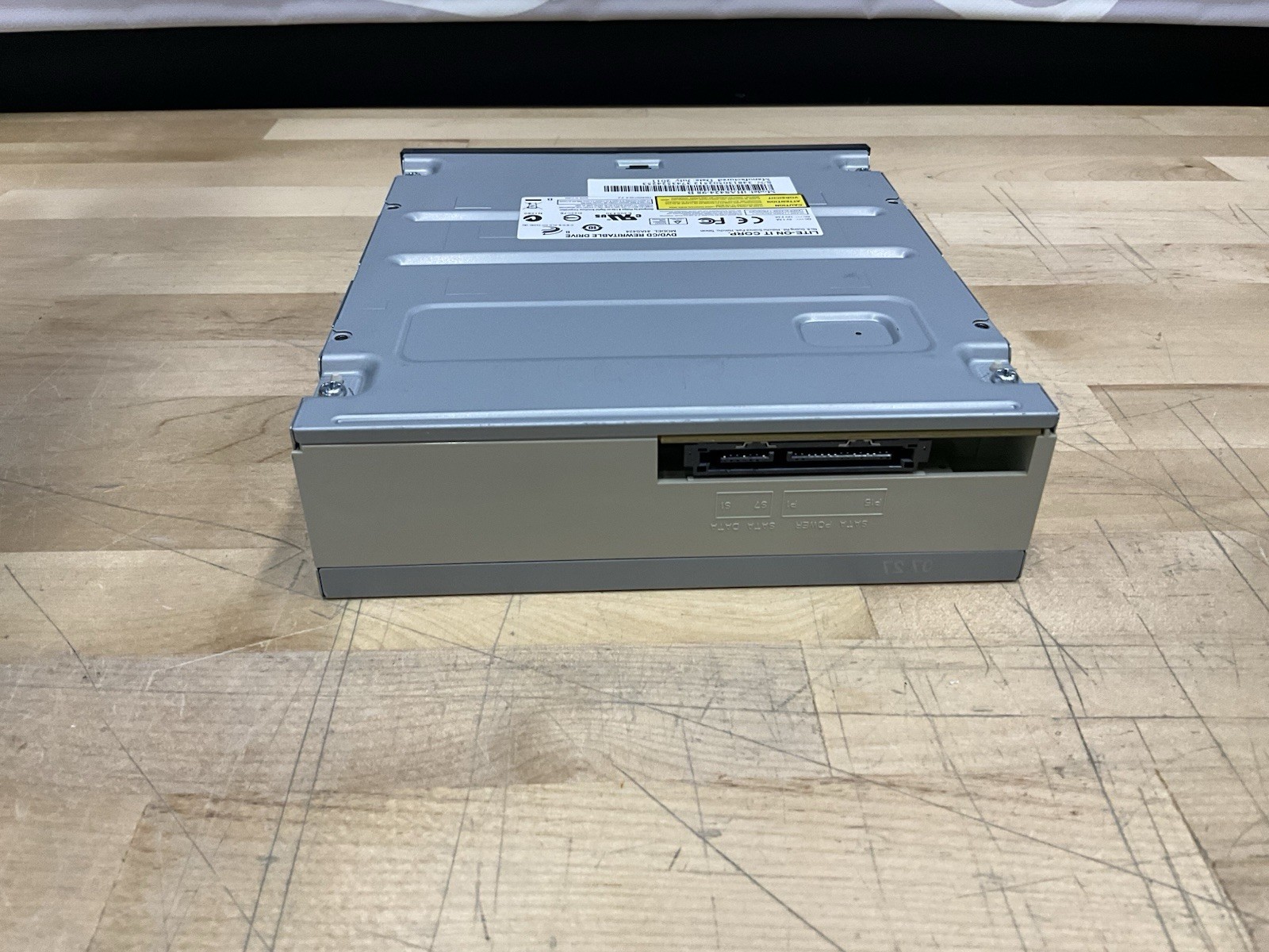 Lite-On iHAS424-98 LightScribe Internal 24X SATA DVD/RW Writer Dual Layer Drive