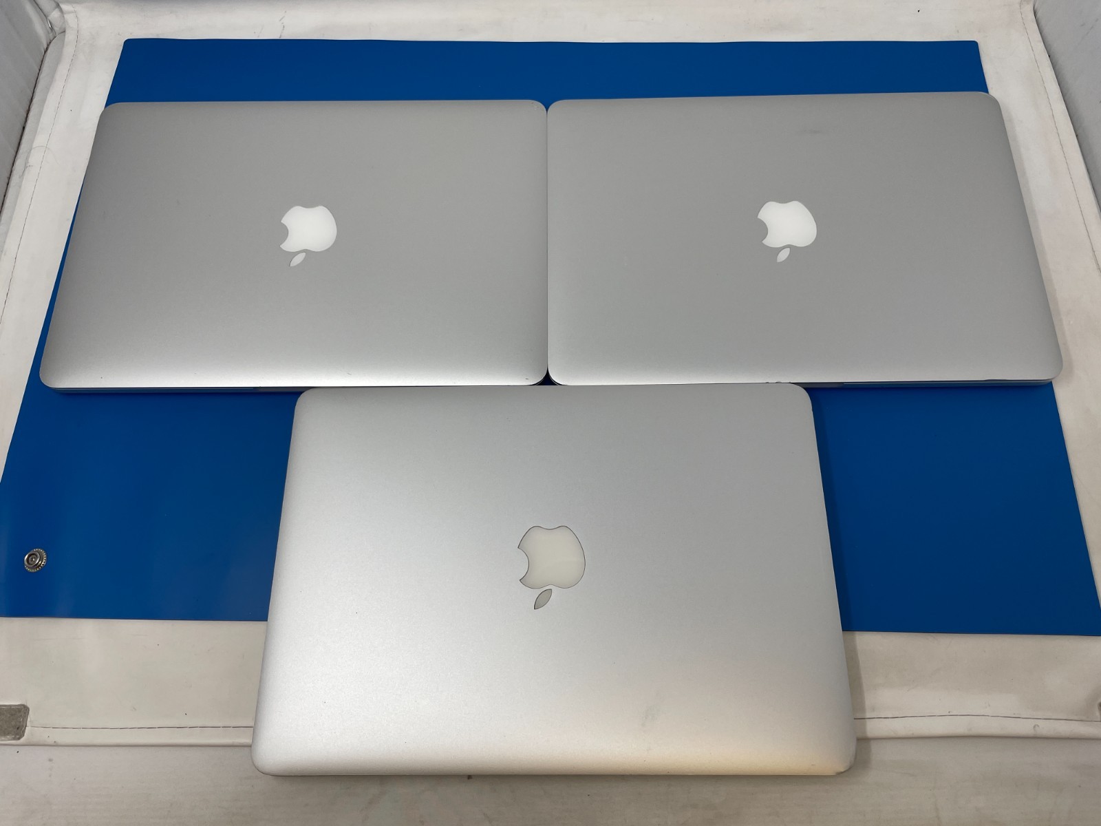Lot: 3 Apple MacBook Pro A1502 MF839LL/A i5-5257U@2.7GHz 8GB RAM 128GB SSD w/ OS