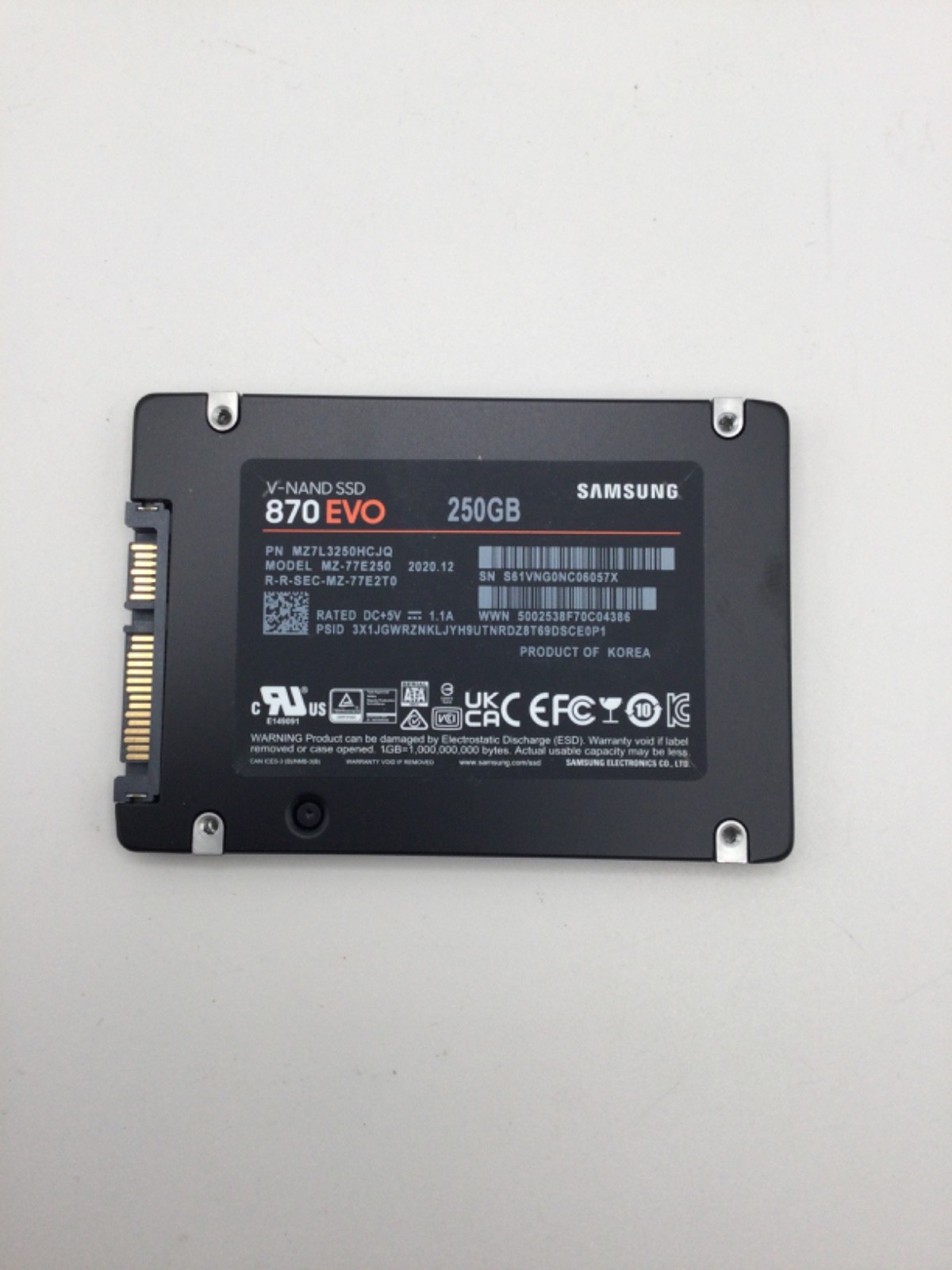 Samsung 870 EVO 250GB MZ-77E250 MZL3250HCJQ 2.5″ SATA V-NAND SSD Tested & Wiped