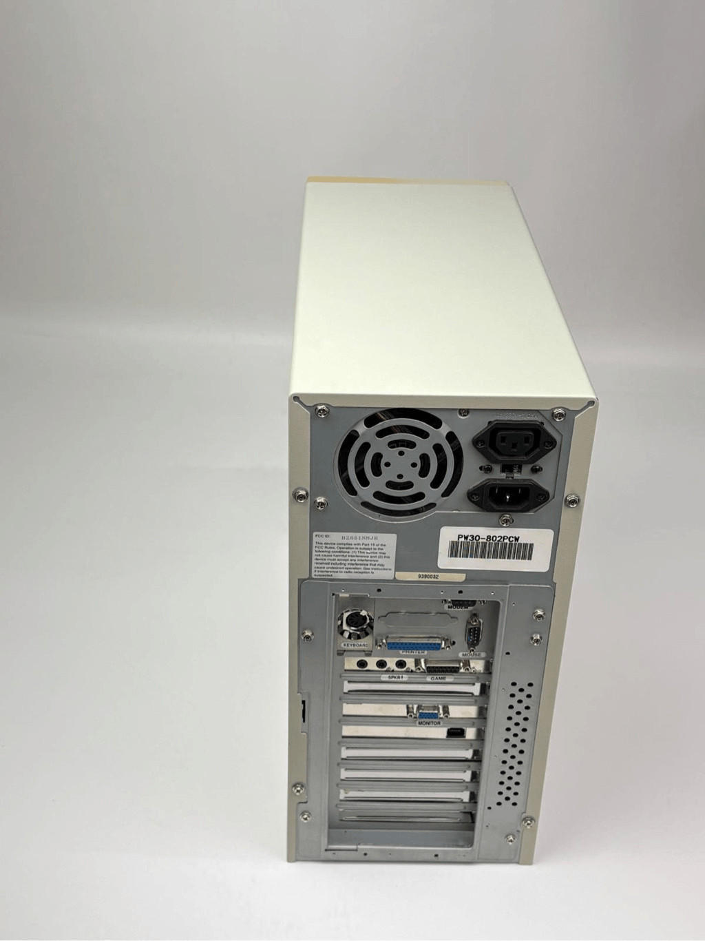 Vintage 1990s Windows 95 PC Tower Intel Pentium 16MB RAM 1GB HDD Retro Gaming