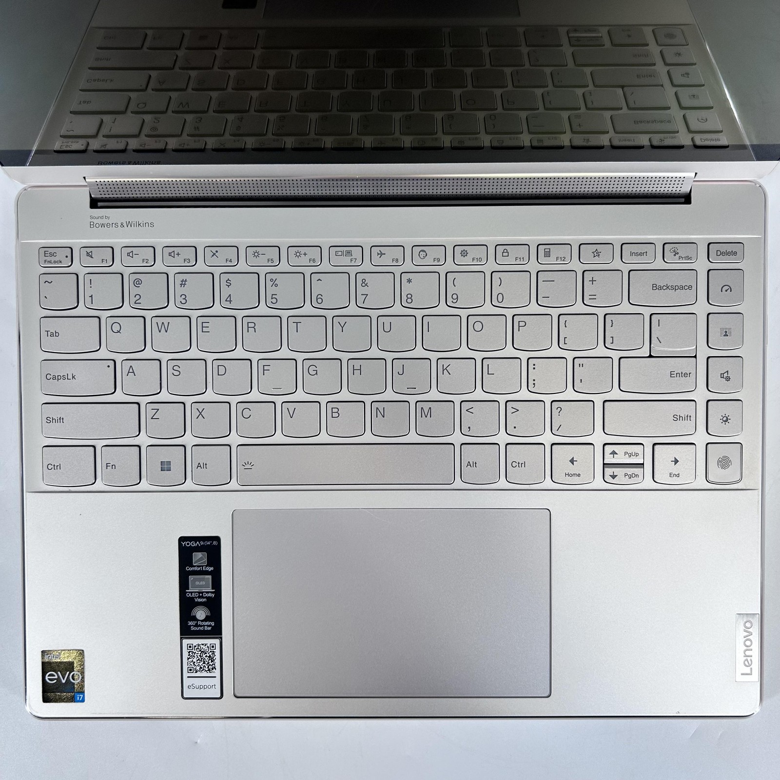 Lenovo Yoga 9i 14 Gold QHD+ TOUCH 2.2 GHz i7-1360P 16GB 512GB SSD Very Good