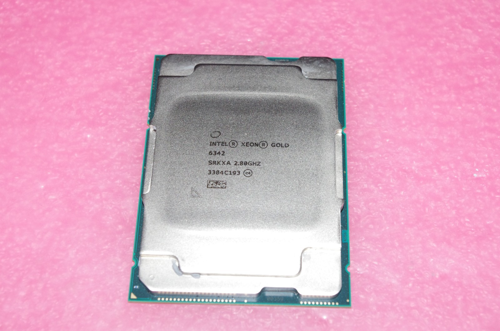 Intel Xeon Gold 6342 24-Core 2.8GHz 32MB LGA4189 Server Processor SRKXA GRADE A