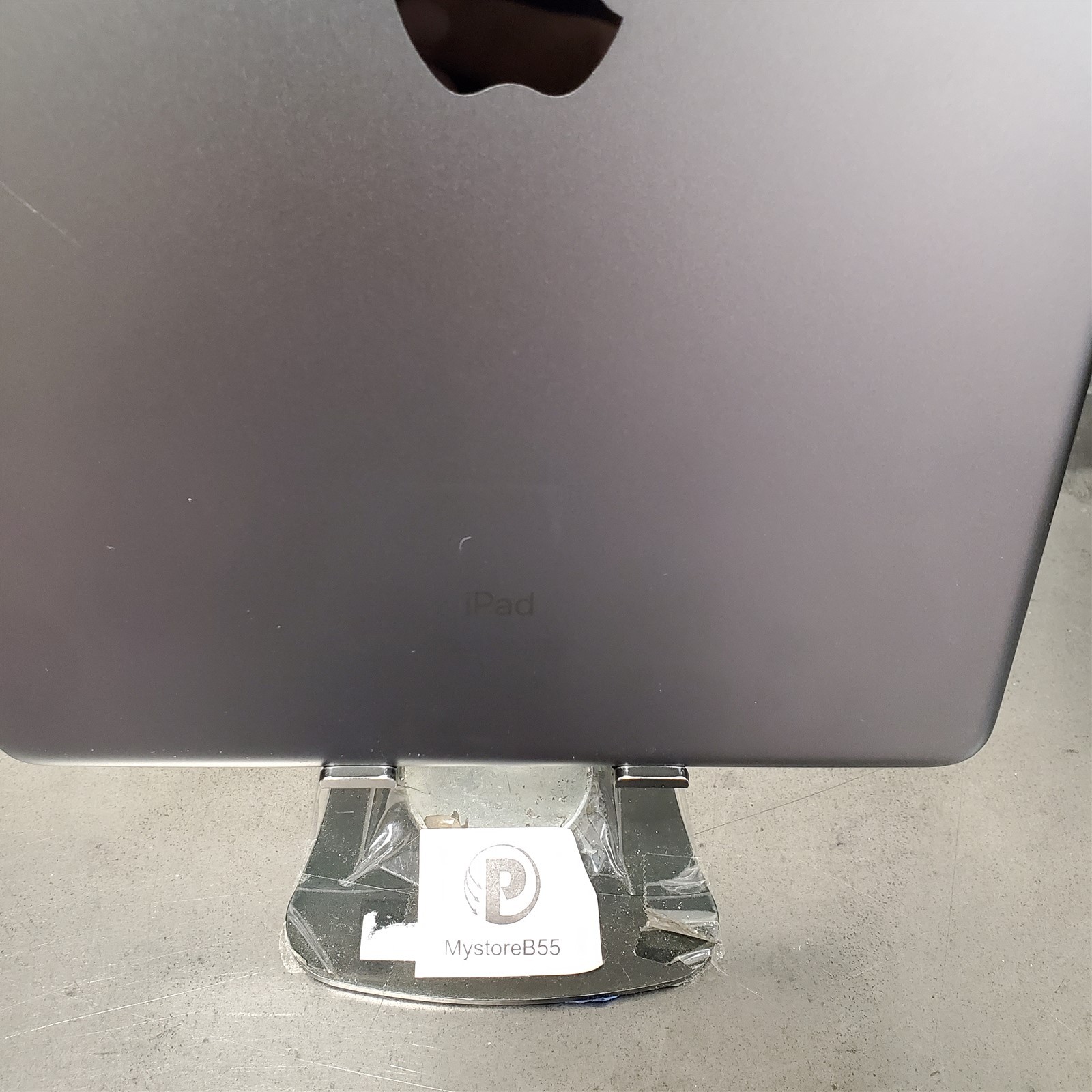 Apple iPad 9th Gen. A2602 64GB Wi-Fi 10.2″ Space Gray MK2Y3LL/A – Good #43