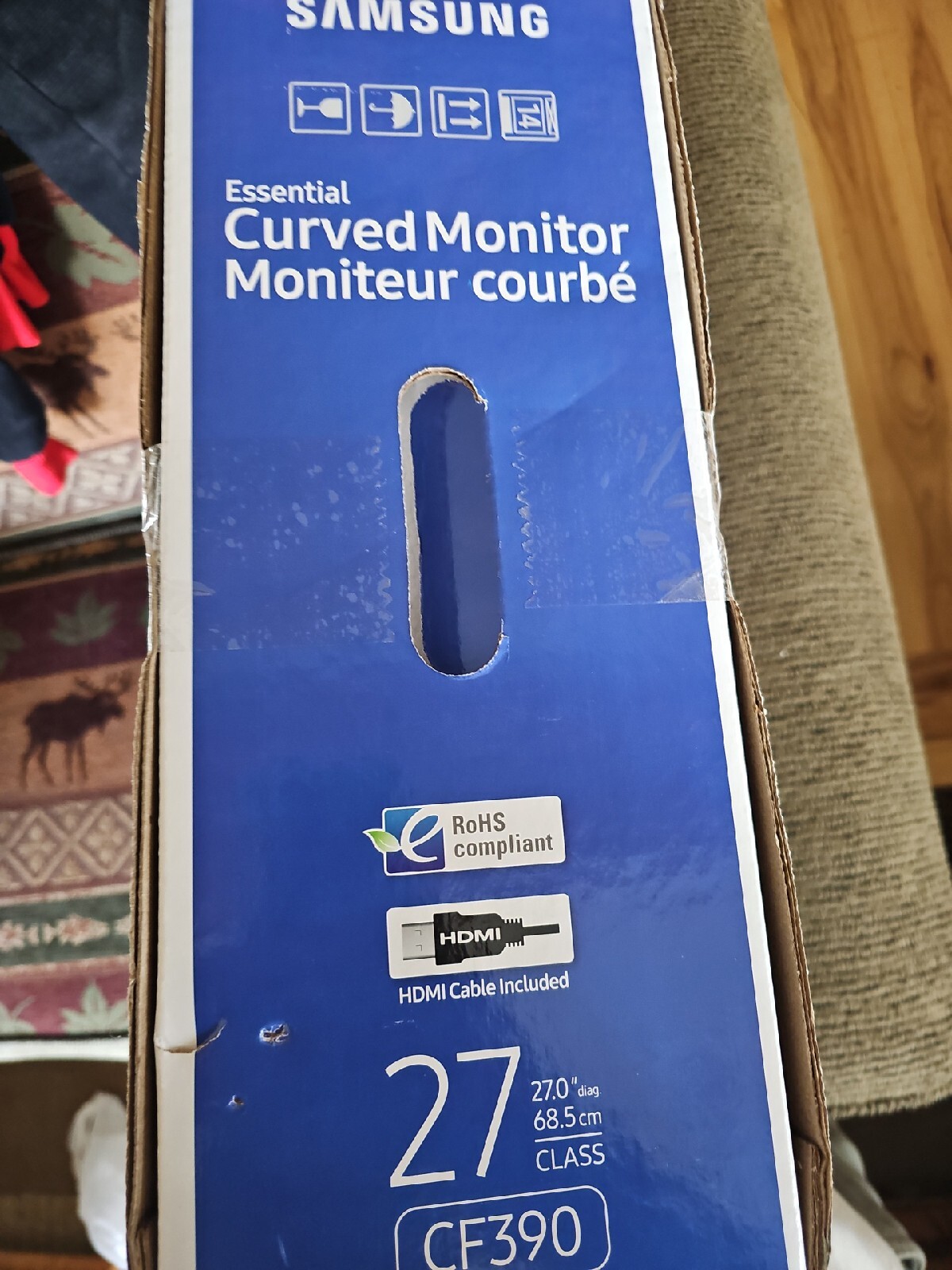 Samsung 27″ Ultra-Slim LED Curved Monitor HDMI (LC27F390FHN) ™