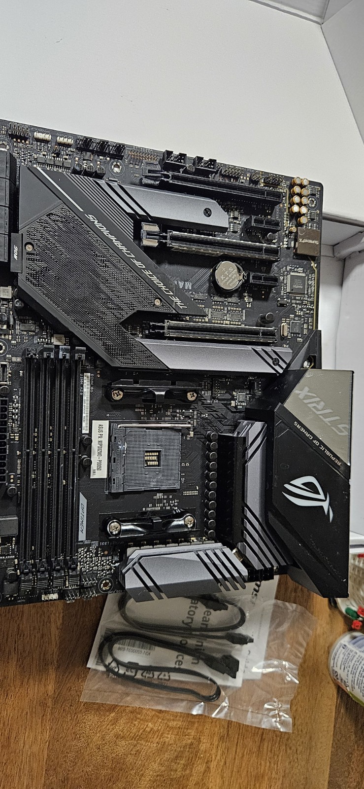 ASUS 60NB0PI0-MB1300 Genuine Motherboard AMD Ryzen 7 3700U 4GB RAM M712D (AA54)