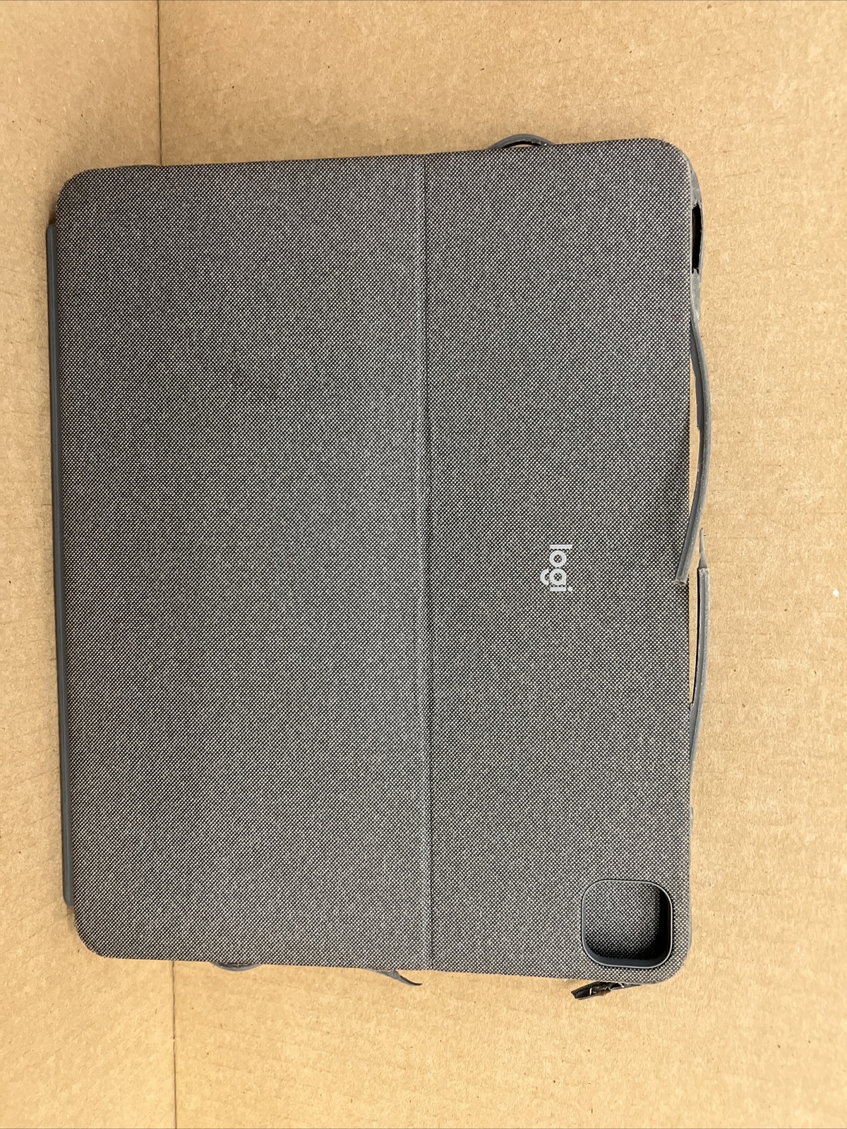 Logitech Combo Touch iPad Pro Keyboard Case for iPad Pro 12.9 5th Gen- **TORN**