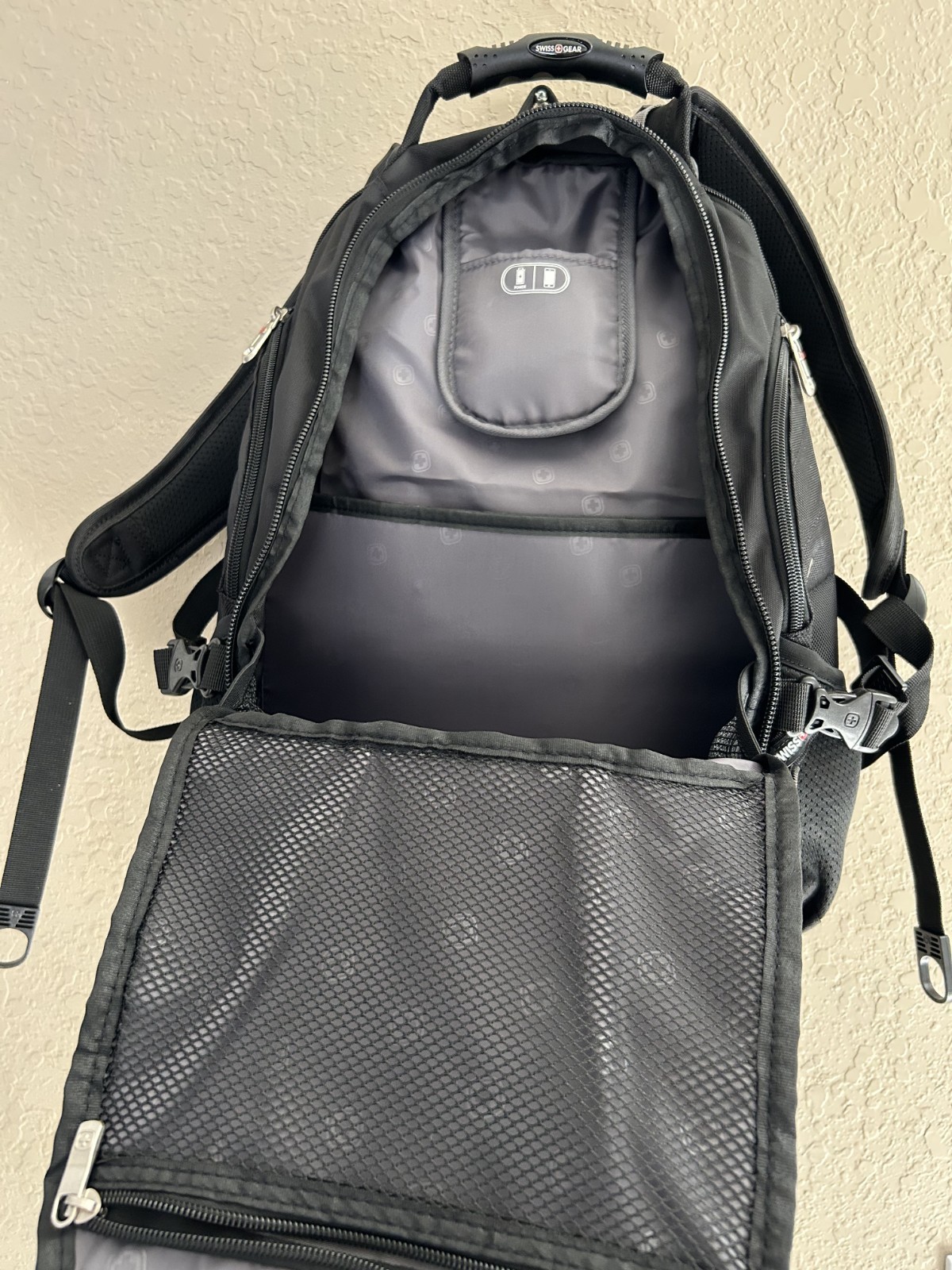 Swissgear 1900 ScanSmart TSA Computer Laptop Backpack 14″X9″X19″ UNUSED no tags
