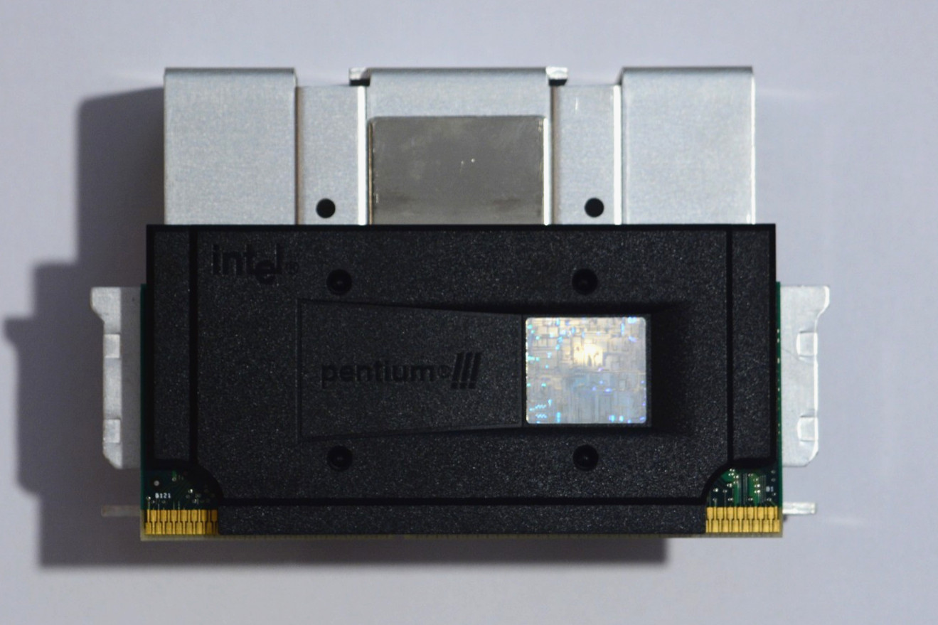 Intel Pentium III 733MHz | SL3SB | Intel Slot 1