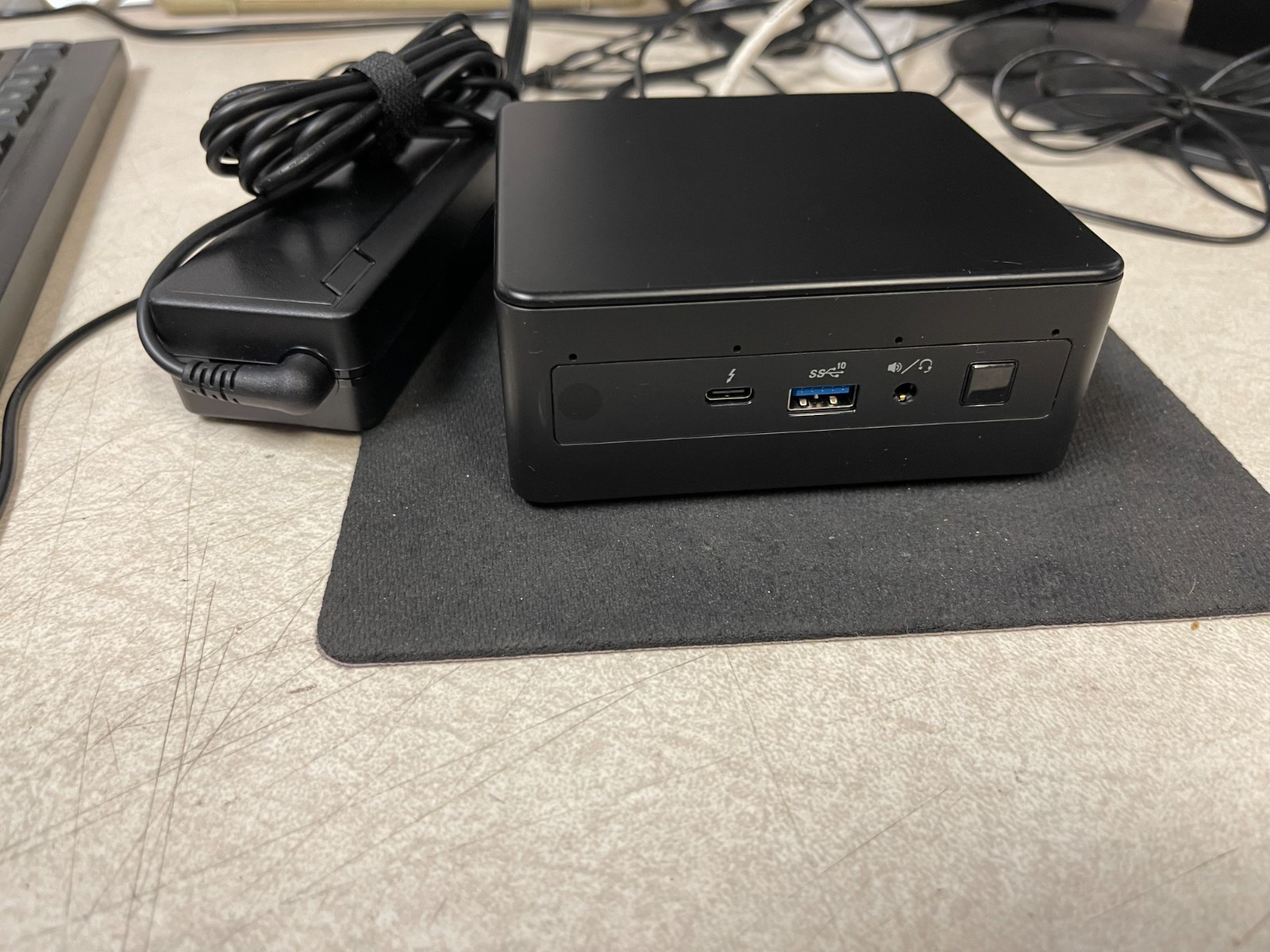 Intel NUC11PAHi5 Core i5-1135G7 /16GB RAM/ 256Gb M.2 SSD/Win11 Prof. – mint.