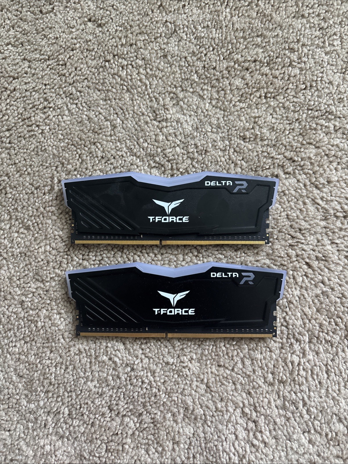 TEAMGROUP T-Force Delta RGB 16GB DDR4 3200MHz RAM Kit 2x8GB