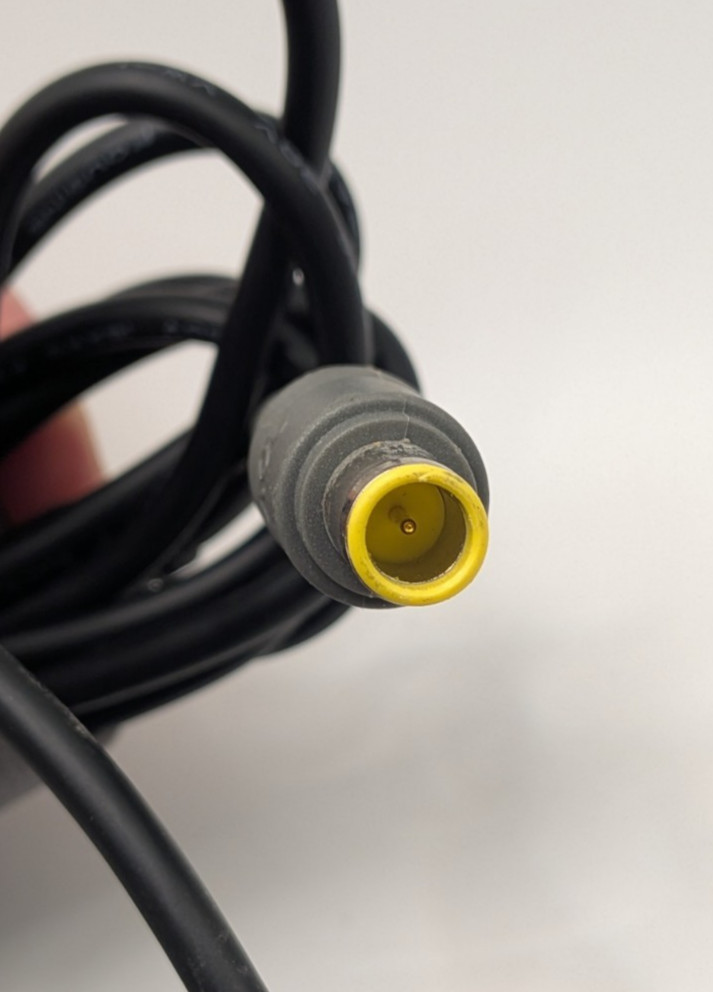 OEM Lenovo 90 W Laptop Notebook AC Adapter 20V 4.5A 8MM Yellow Round Tip 42T4438