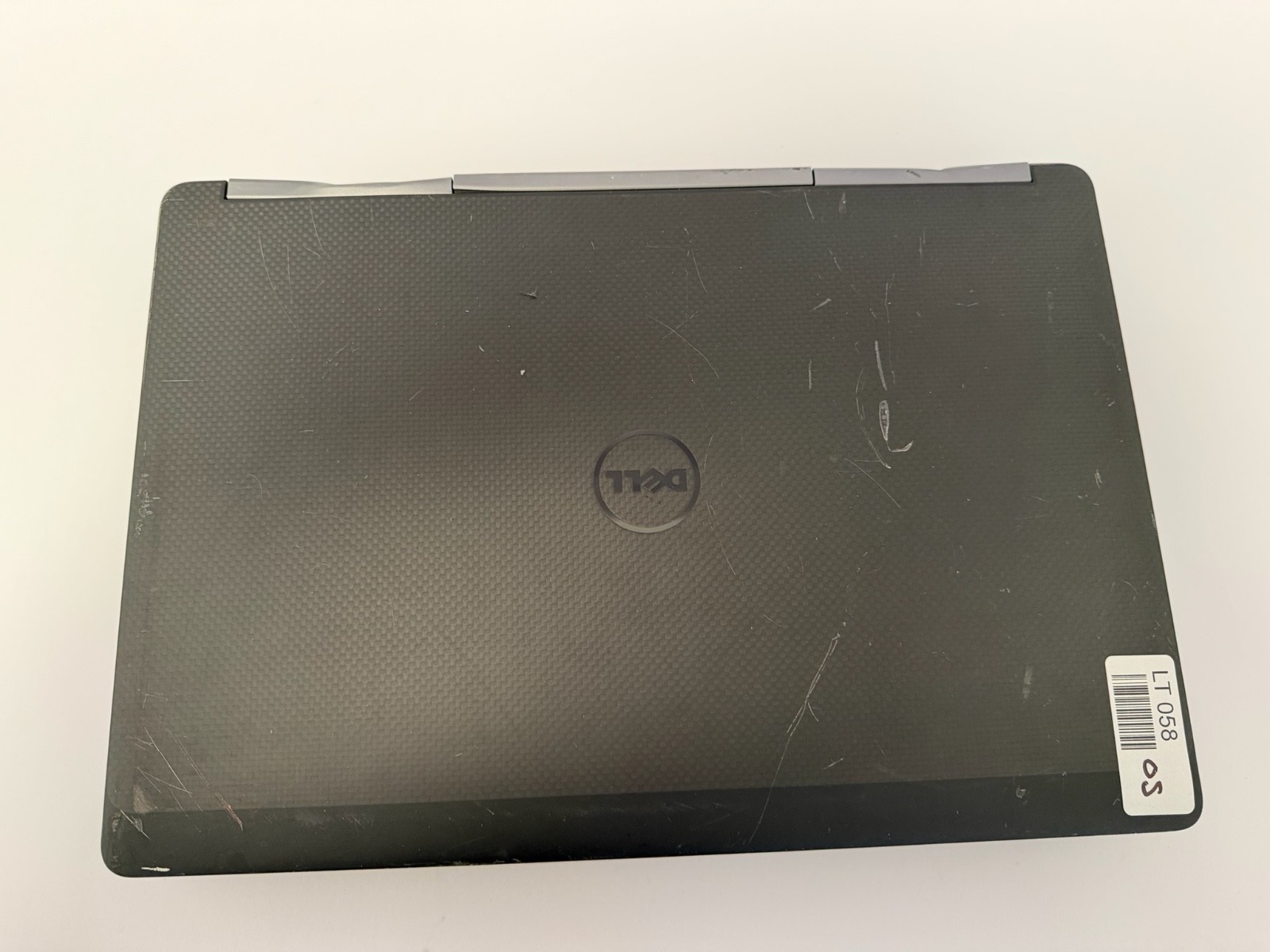 Dell Precision 7520-i7-7820HQ@2.30GHz 16GB DDR4 Ram 256GB NVME SSD NVIDIA W11P