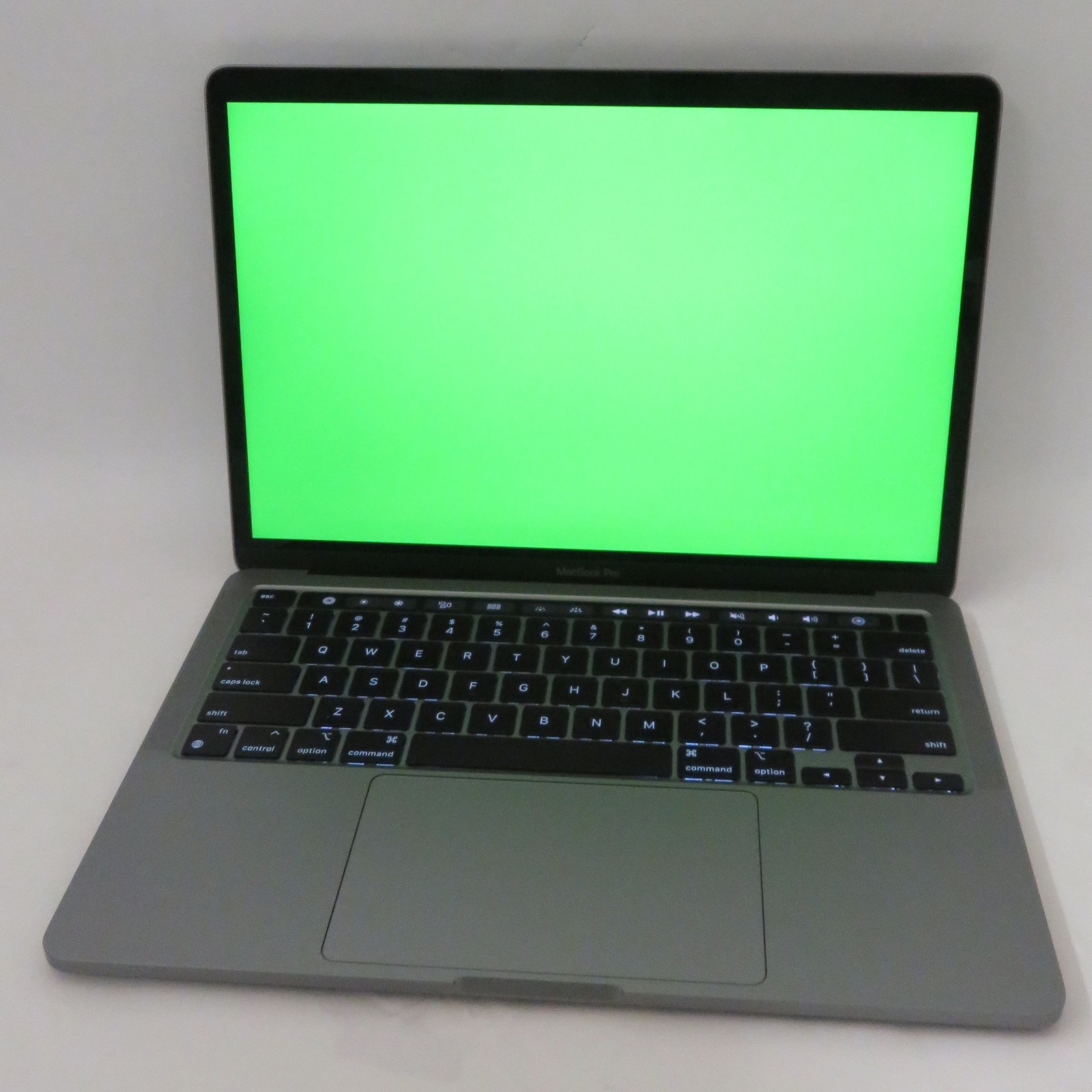 Apple Macbook Pro 2022 13in Retina M2 16GB RAM 512GB macOS Tahoe A2338