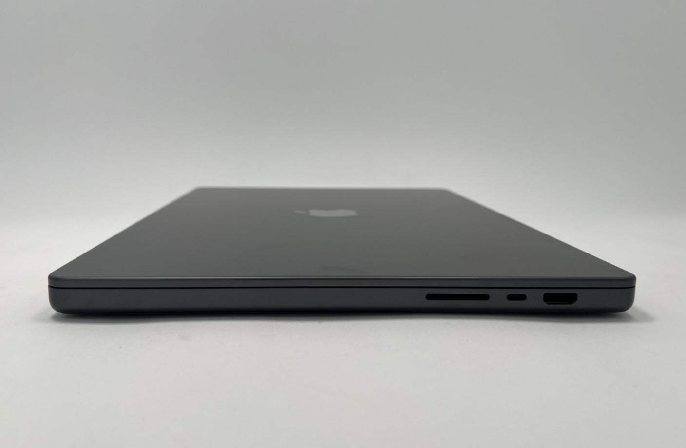 MacBook Pro (2024) 14″ & 16” – Apple M4 Series Up to 40-Core GPU – Configurable