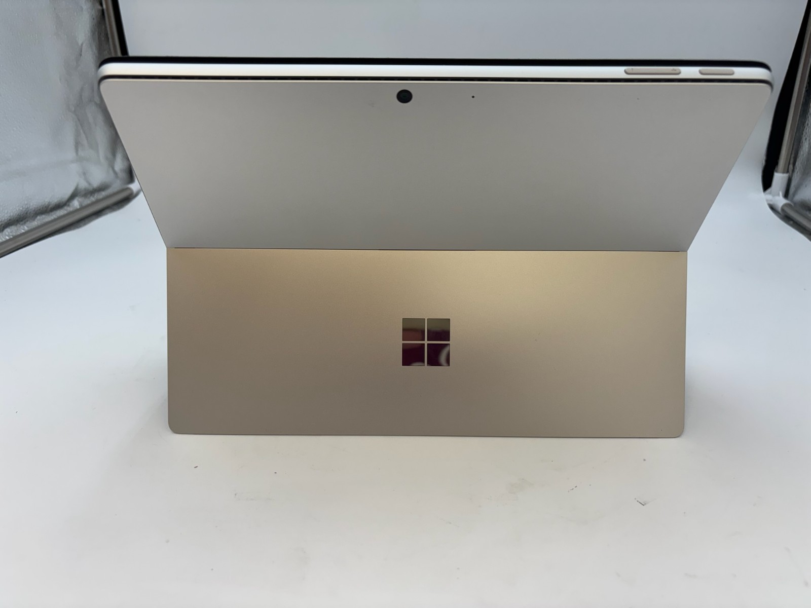 Microsoft Surface Pro 11 th Ed 13″ 512 GB SSD 16 GB RAM Snapdragon X 10-Core