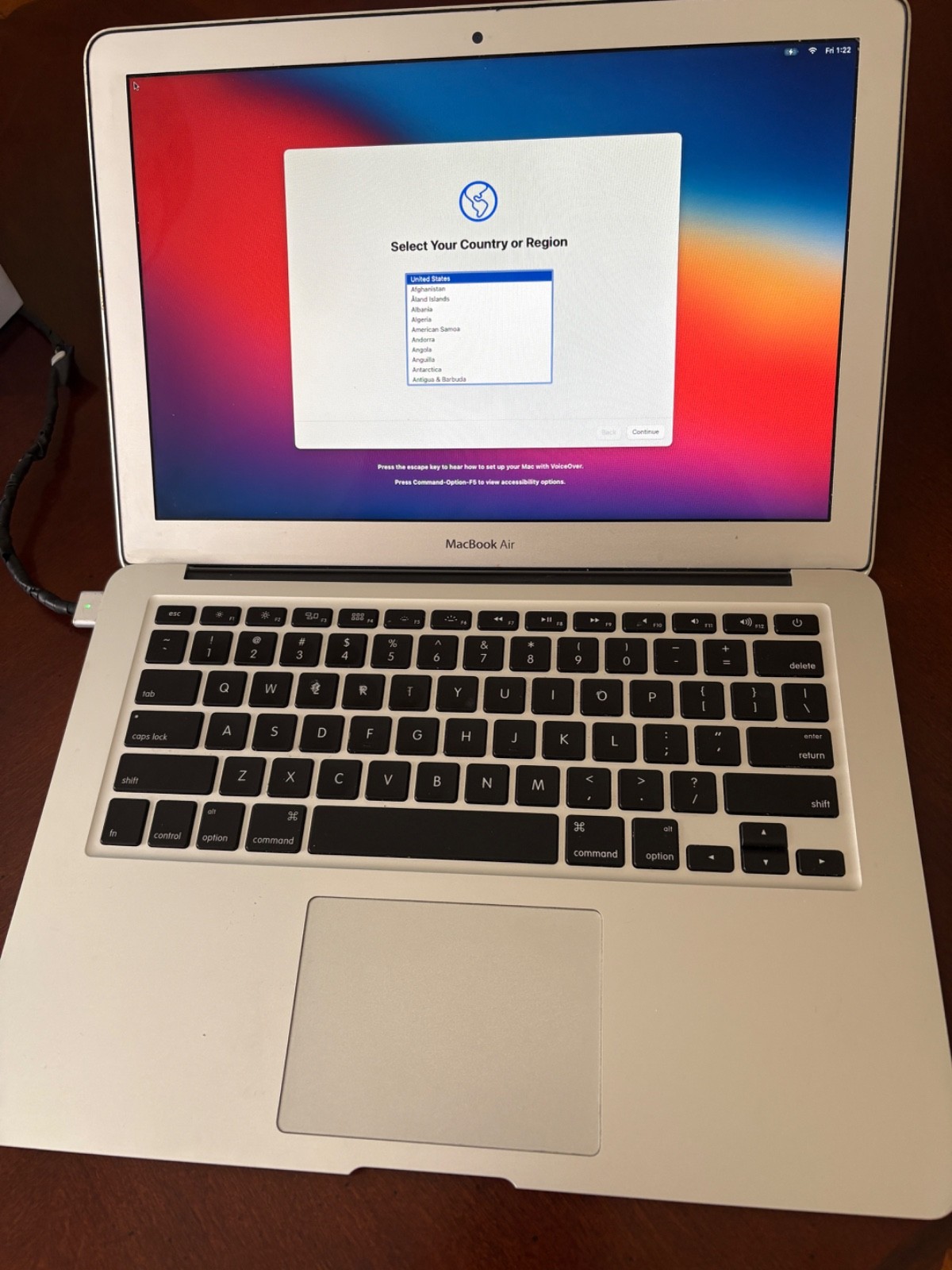 Apple MacBook Air 13.3 Silver Model A1466 Excellent Condition NEEDS Power Cord
