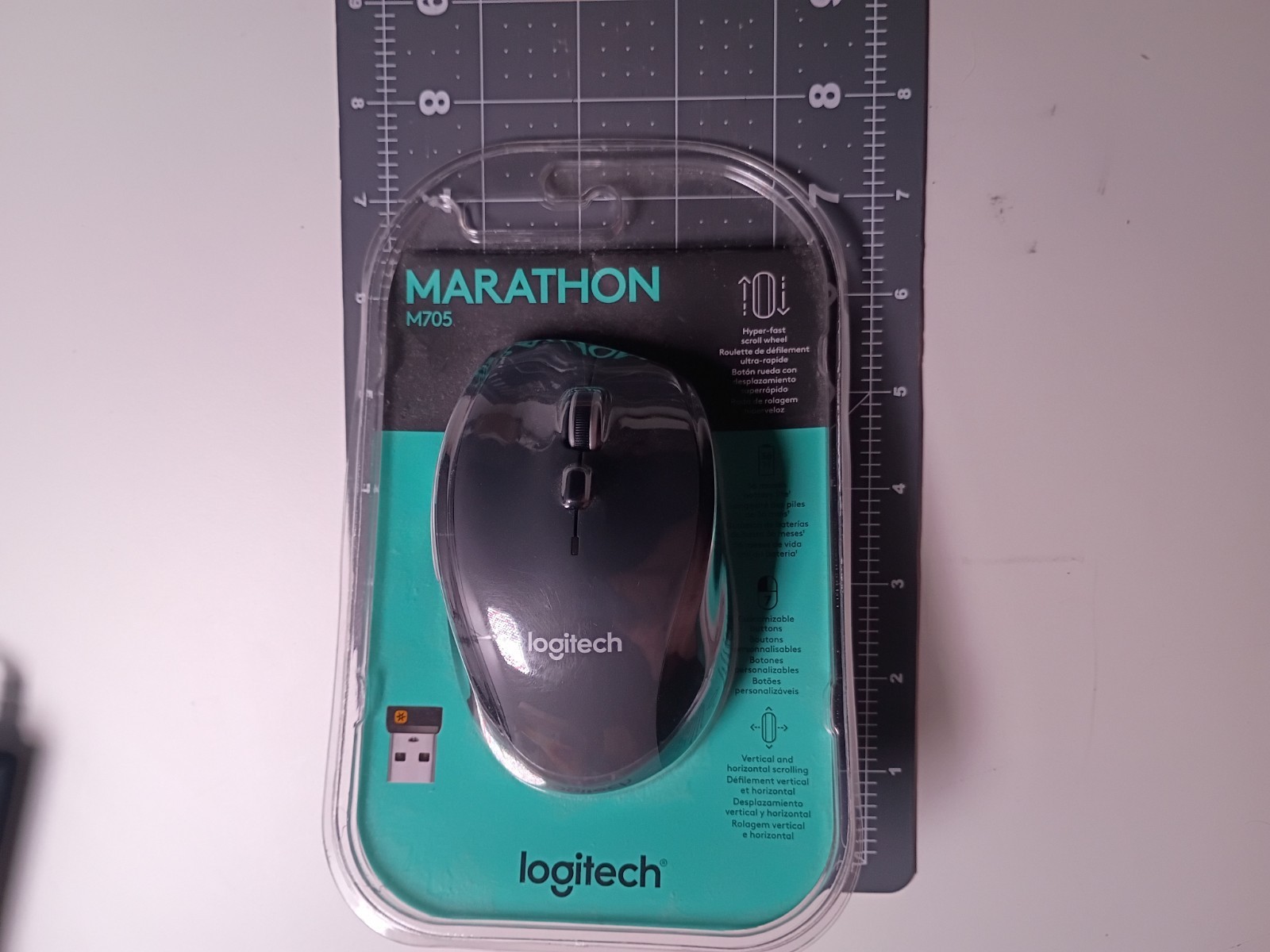 NEW LOGITECH M705 MARATHON WIRELESS MOUSE 910-001935 Never been Used. in package
