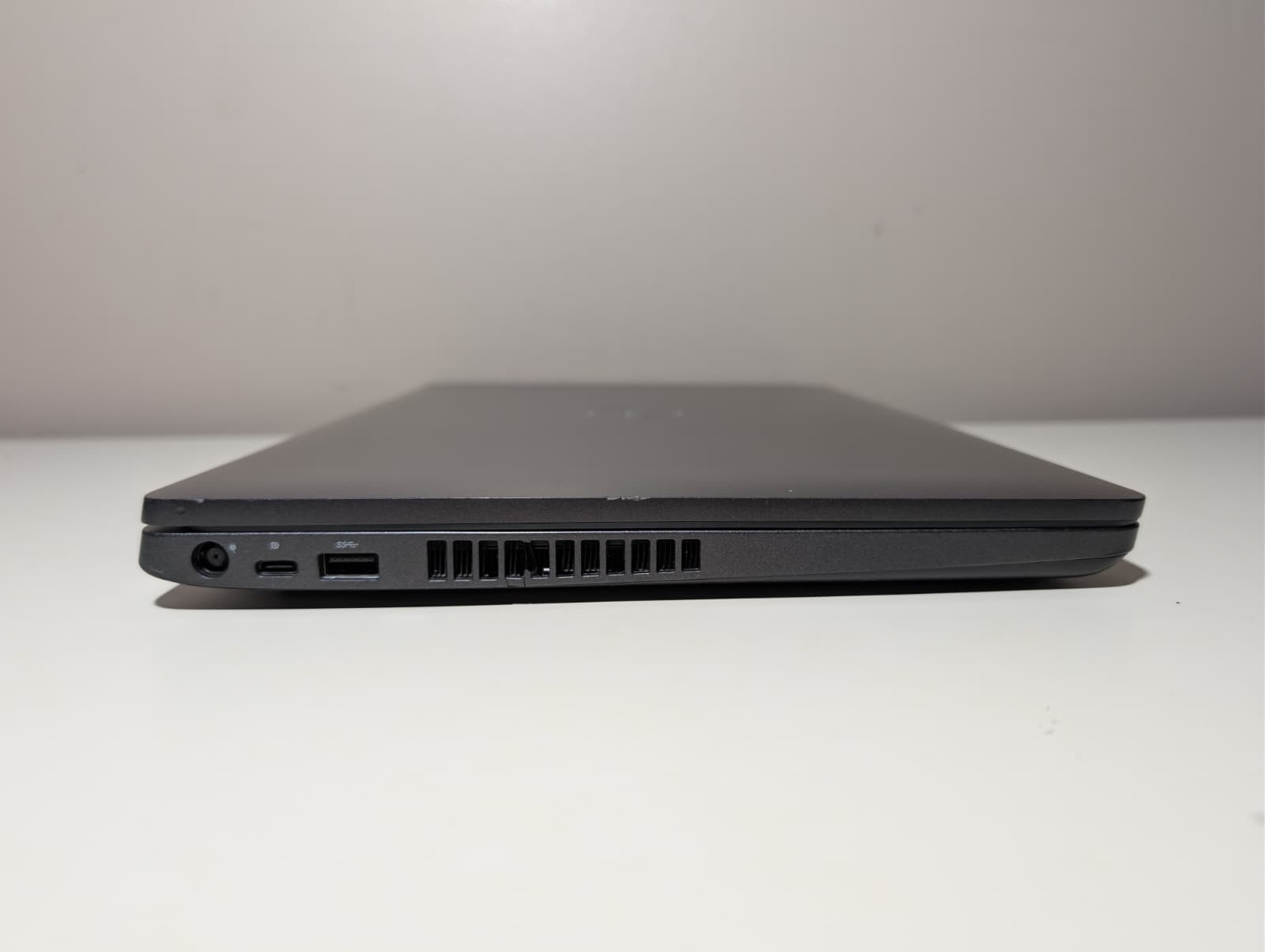 15″ Dell Latitude 5500 | i5 8th 16GB RAM 256GB SSD | HD Backlit Win 11 Pro