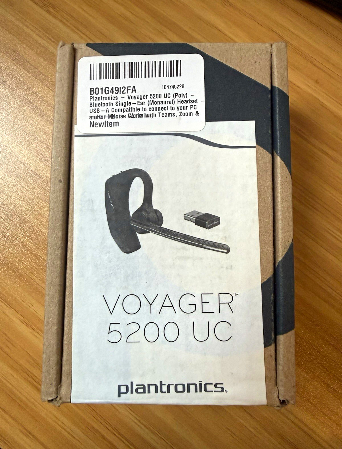 Plantronics Voyager 5200 UC Bluetooth Single-Ear Headset w/ USB Dongle Boom Mic