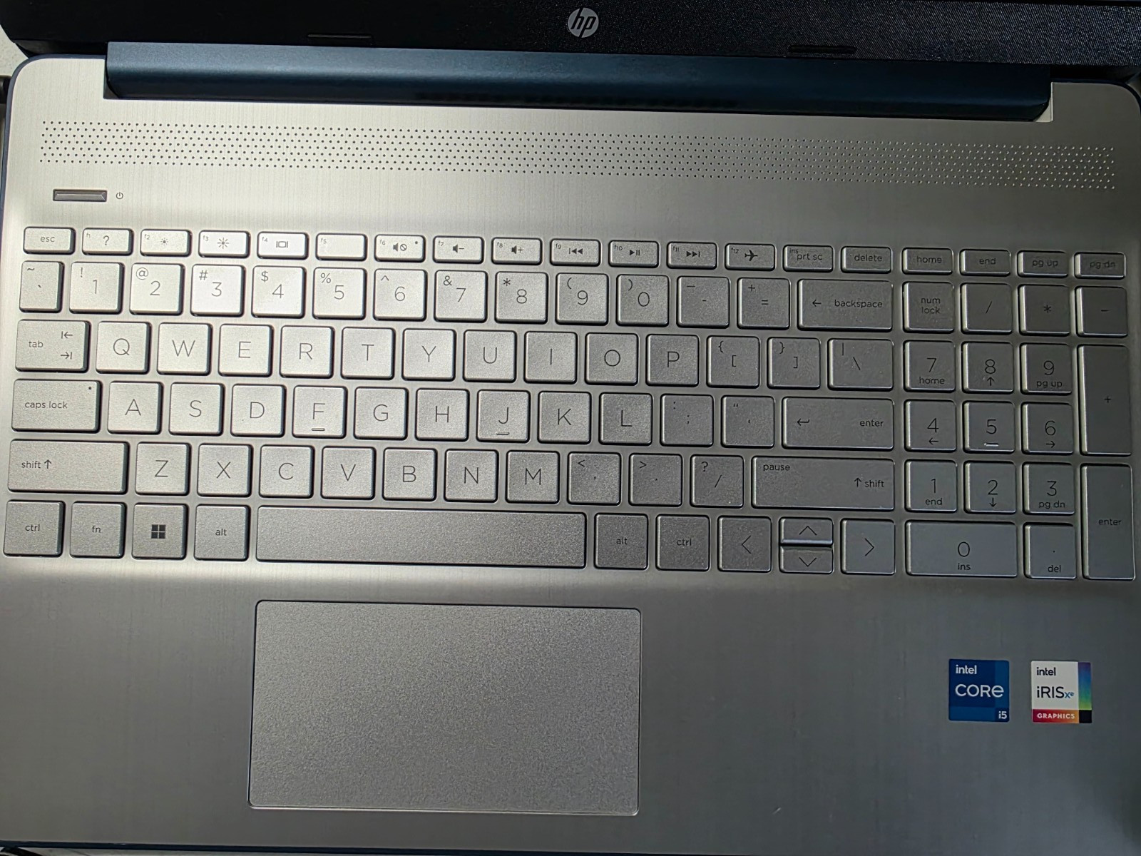 HP 15-dy5885wm 15.6″ FHD i5-1235U 1.3GHz Intel Iris Xe Graphics 8GB RAM 256GB