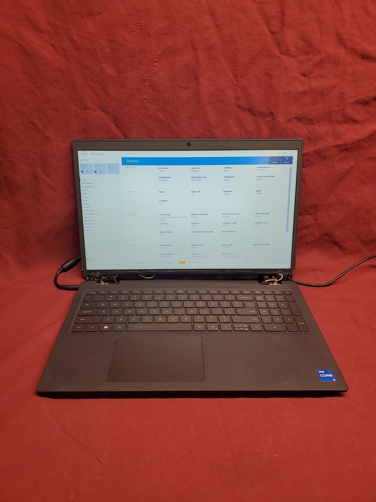 Dell Latitude 3520 i5 1135G7 2.40GHz/ 4GB/ NO SSD *Parts* #2844