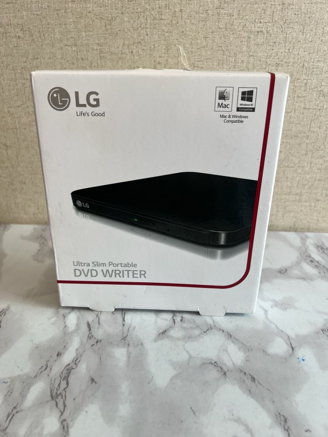 LG Ultra Slim Portable DVD Writer Model SP80NB80