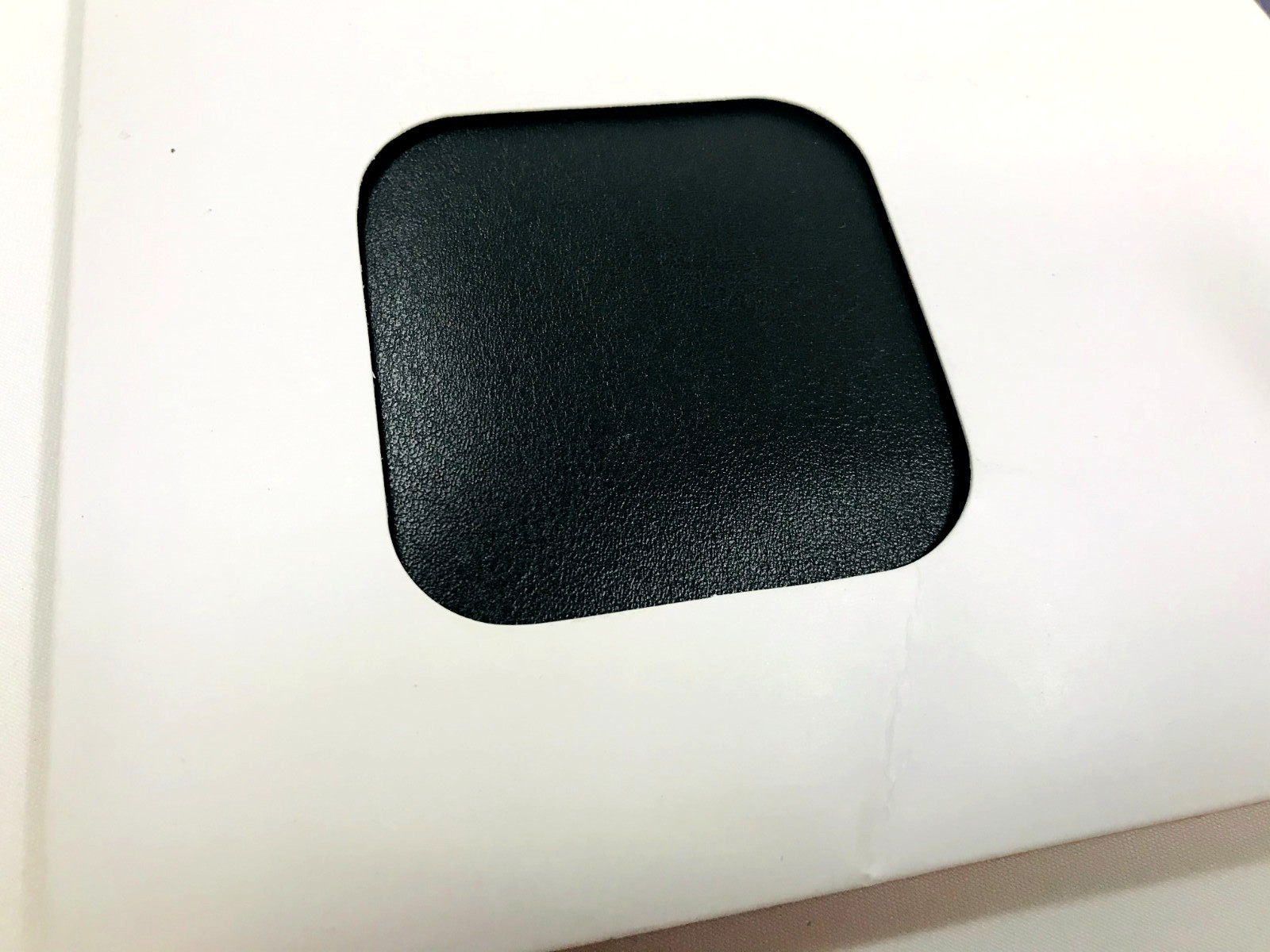 HyperShield Stand and Go Laptop Sleeve for MacBook Air/Pro 15–16″ – Brand New
