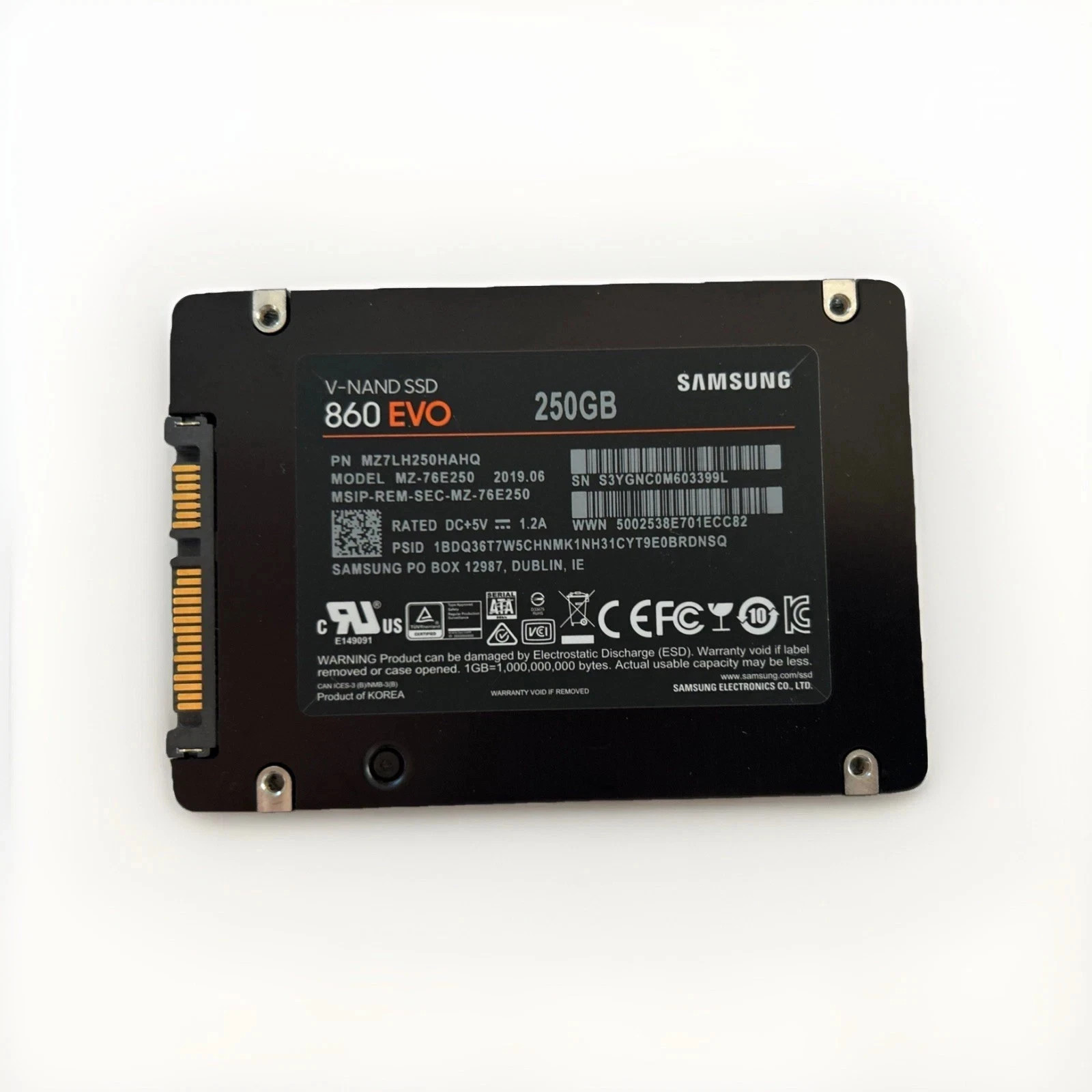Samsung 250GB V-NAND SSD 860 EVO 2.5″ SSD MZ-76E250 – mint. health, tested.
