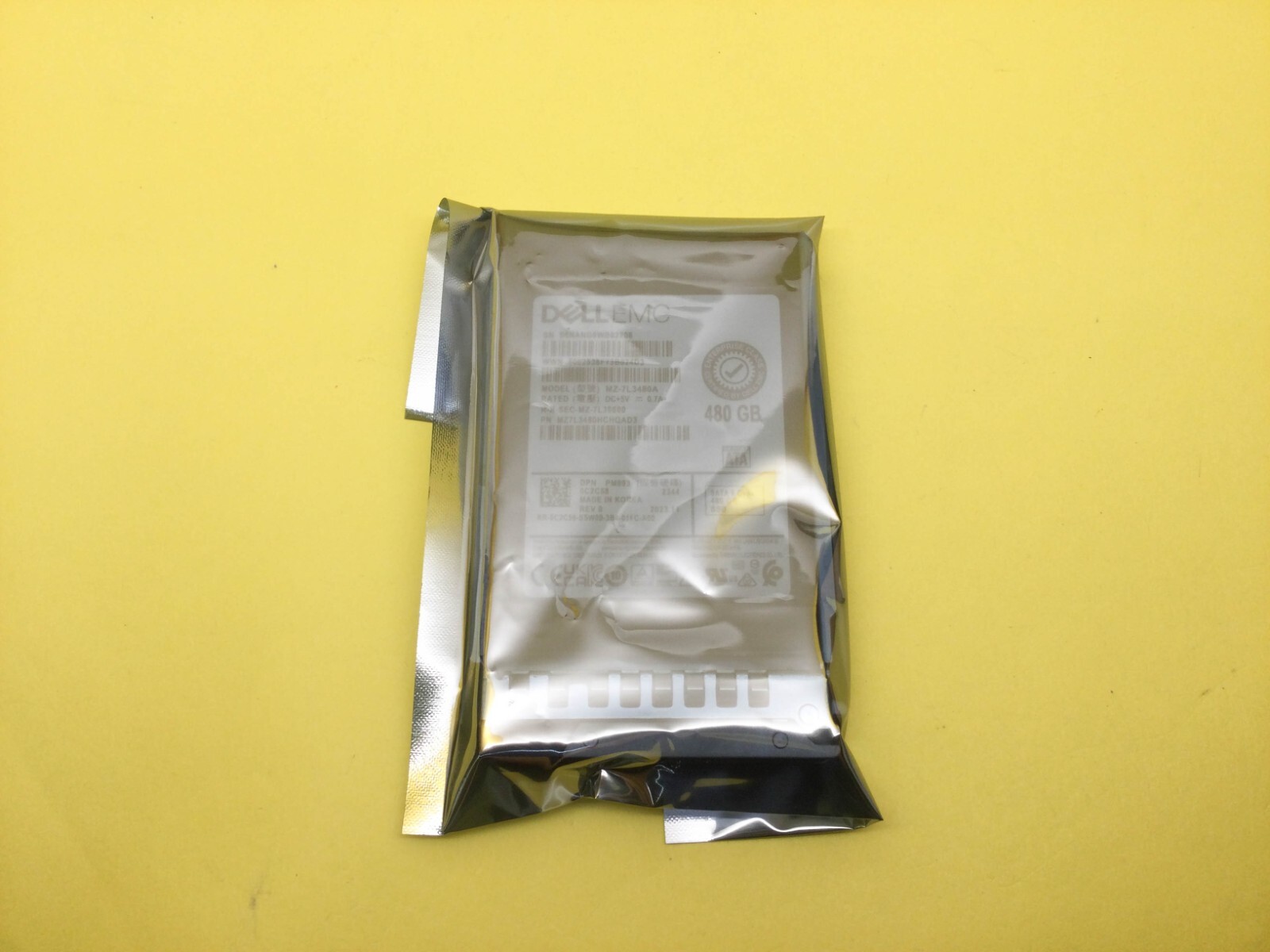 C2C58 DELL 480GB SATA 6Gb/s MIXED USE 2.5in SSD 0C2C58 MZ-7L3480A New