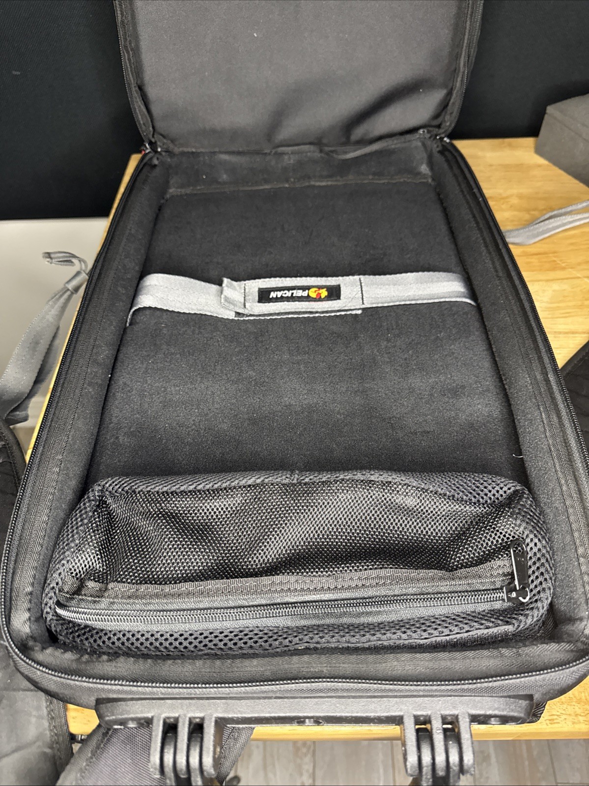 Pelican U105 Urban Laptop Backpack Hard/soft Case With Tablet Pocket
