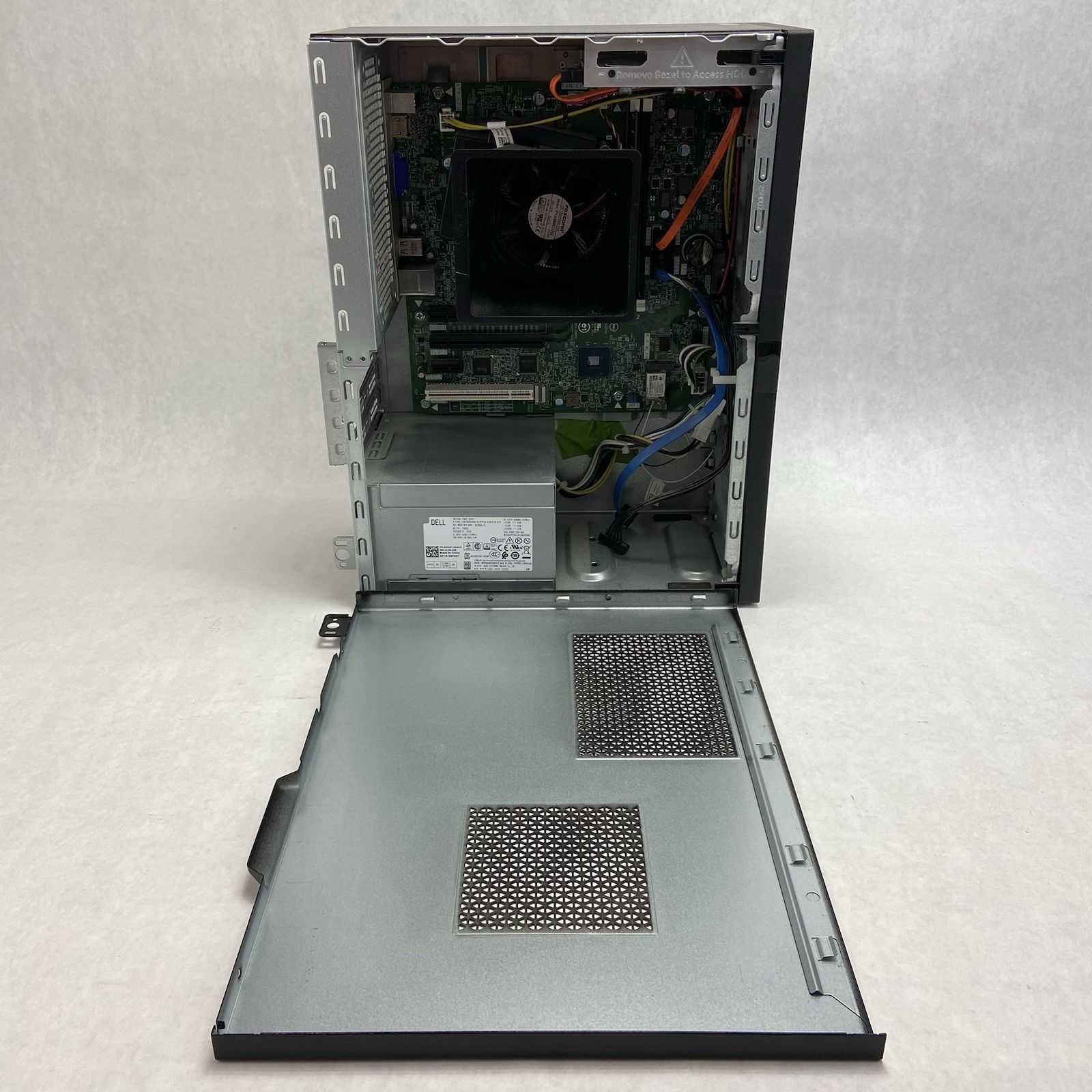 Dell Vostro 3670 MT Intel Core i5-8400 2.8GHz 8GB RAM No HDD No OS
