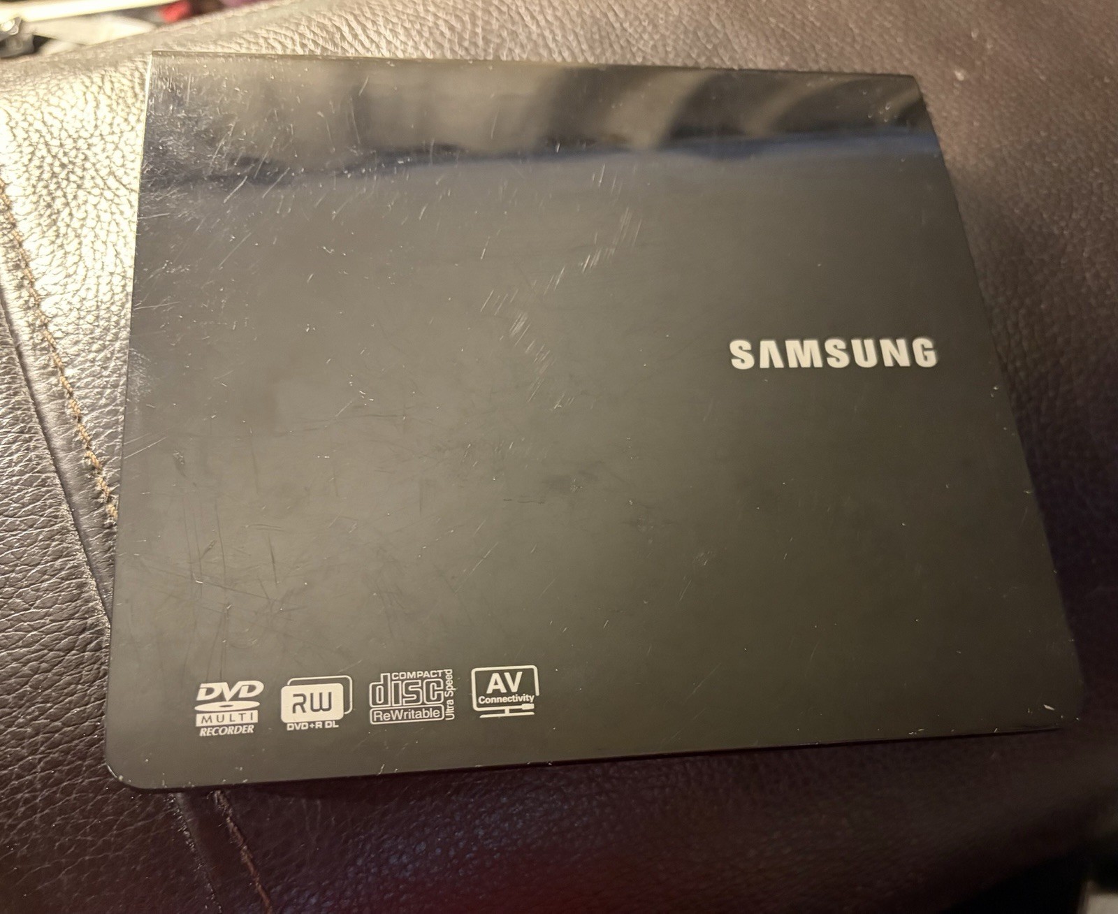 Samsung Slim External Portable DVD Writer Model: SE-208 W/ USB Cable