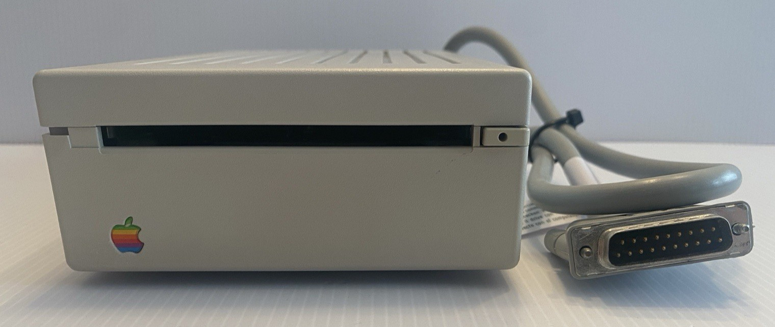 VINTAGE Apple 3.5 Drive External 3½” Floppy Drive DB-19 Beige | P/N A9M0106