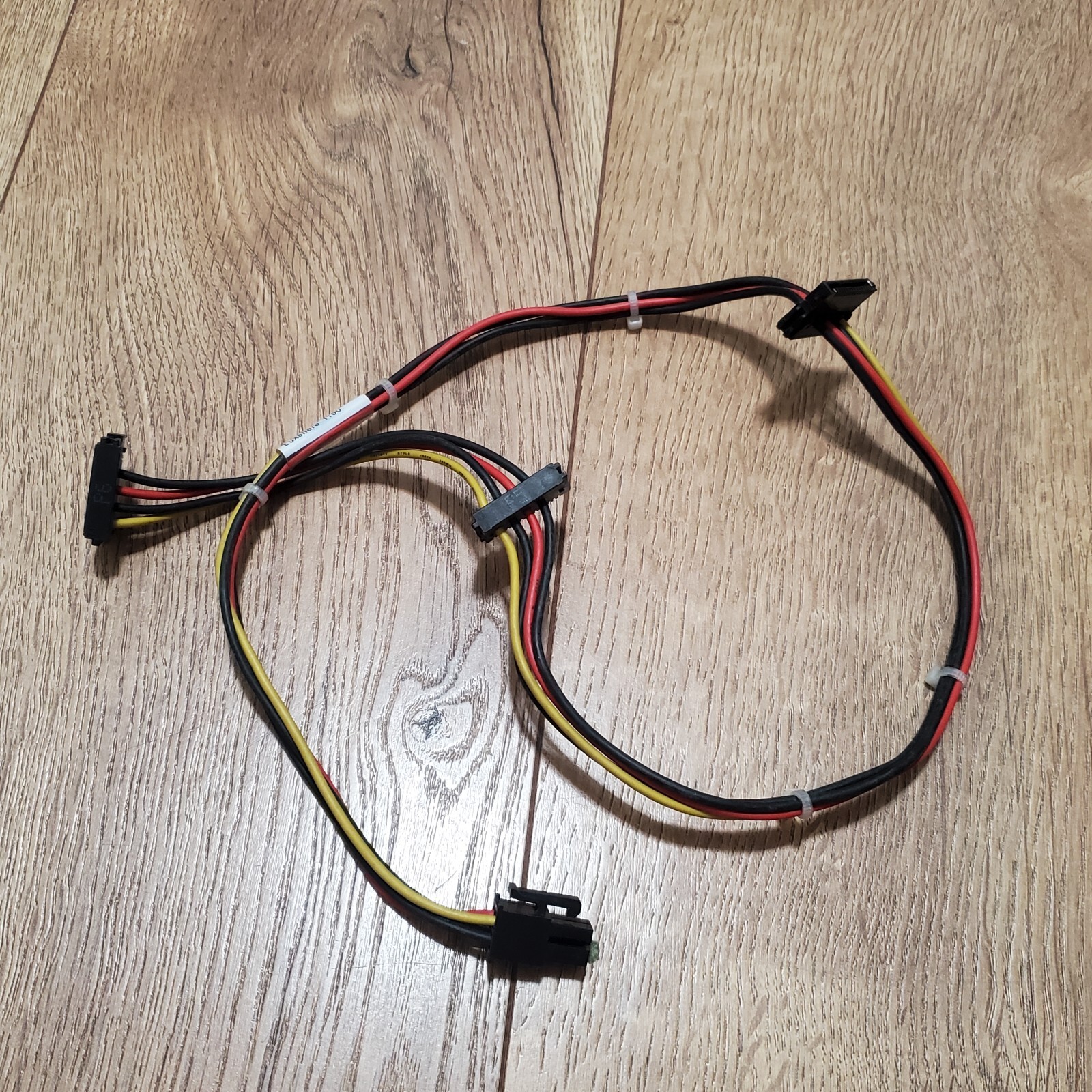 HP ELite 8000 8100 8200 Pro 6200 6300pc SATA Power Cable 611895-001 Quick Ship