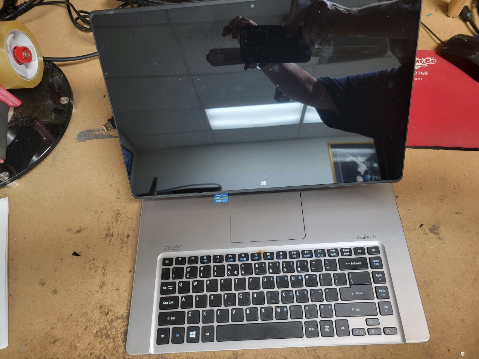 ACER ASPIRE R7 – i5 CPU – 2GB Ram – HDD HAS BEEN REMOVED – FOR PARTS OR REPAIR