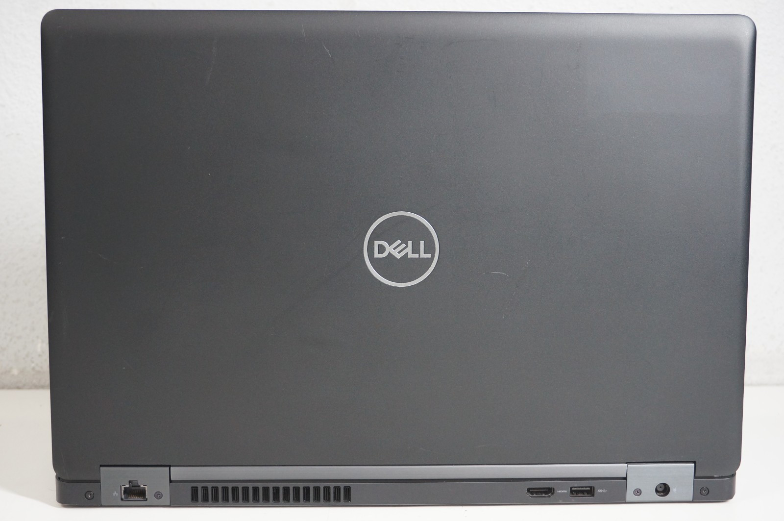 Dell Latitude 5590 – Intel Core i7-8650U @1.90GHz 16GB RAM – No HD/No OS
