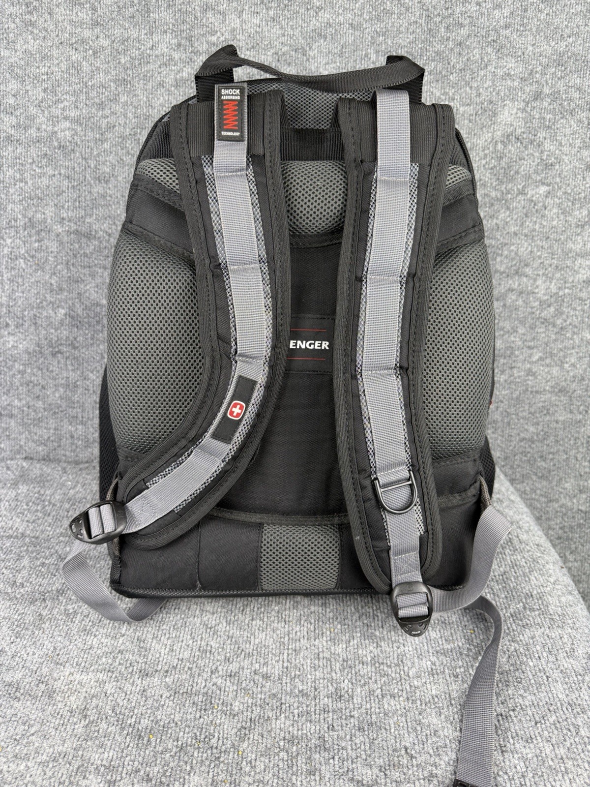 WENGER SWISS GEAR SYNERGY PRO BLACK GRAY 16″ COMPUTER LAPTOP BACKPACK BAG EUC