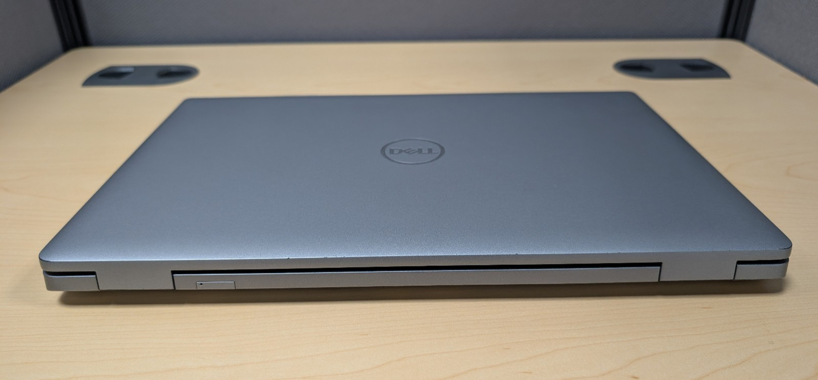 DELL LATITUDE 5520 Laptop Intel Core i5-1135G7 2.4 GHZ 16GB No HD / OS/Power.