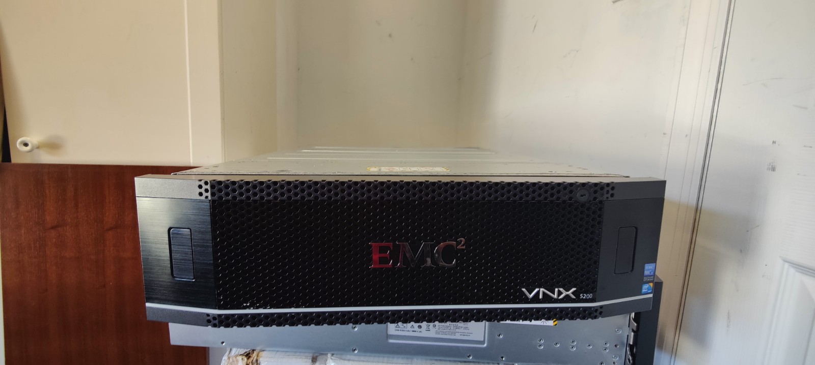 EMC VNX 5200 Rack Mountable Modular SAN Array Ethernet Enterprise Storage