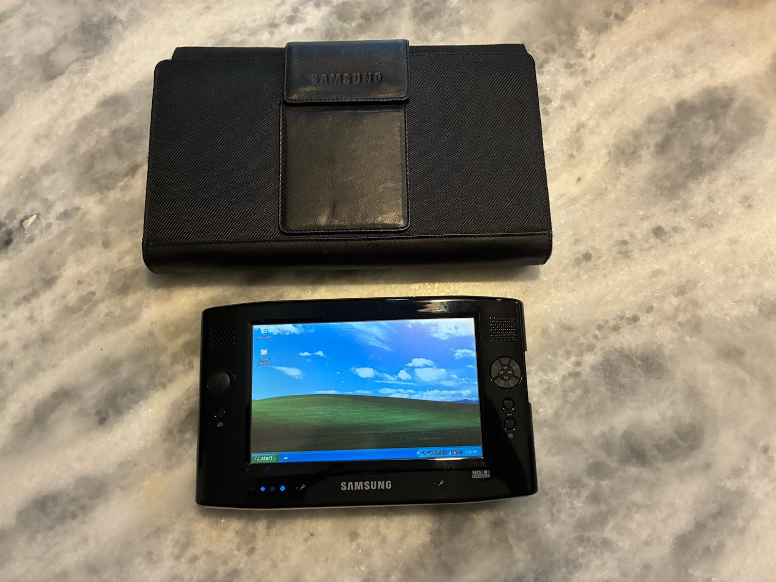 Samsung Q1 Handheld PC NP-Q1 Pentium M 2GB RAM 60GB HDD Linux