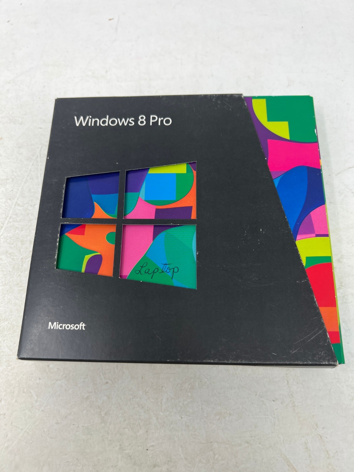 Microsoft Windows 8 Pro Upgrade for PC 32 64 Bit DVD box Professional 2 discs
