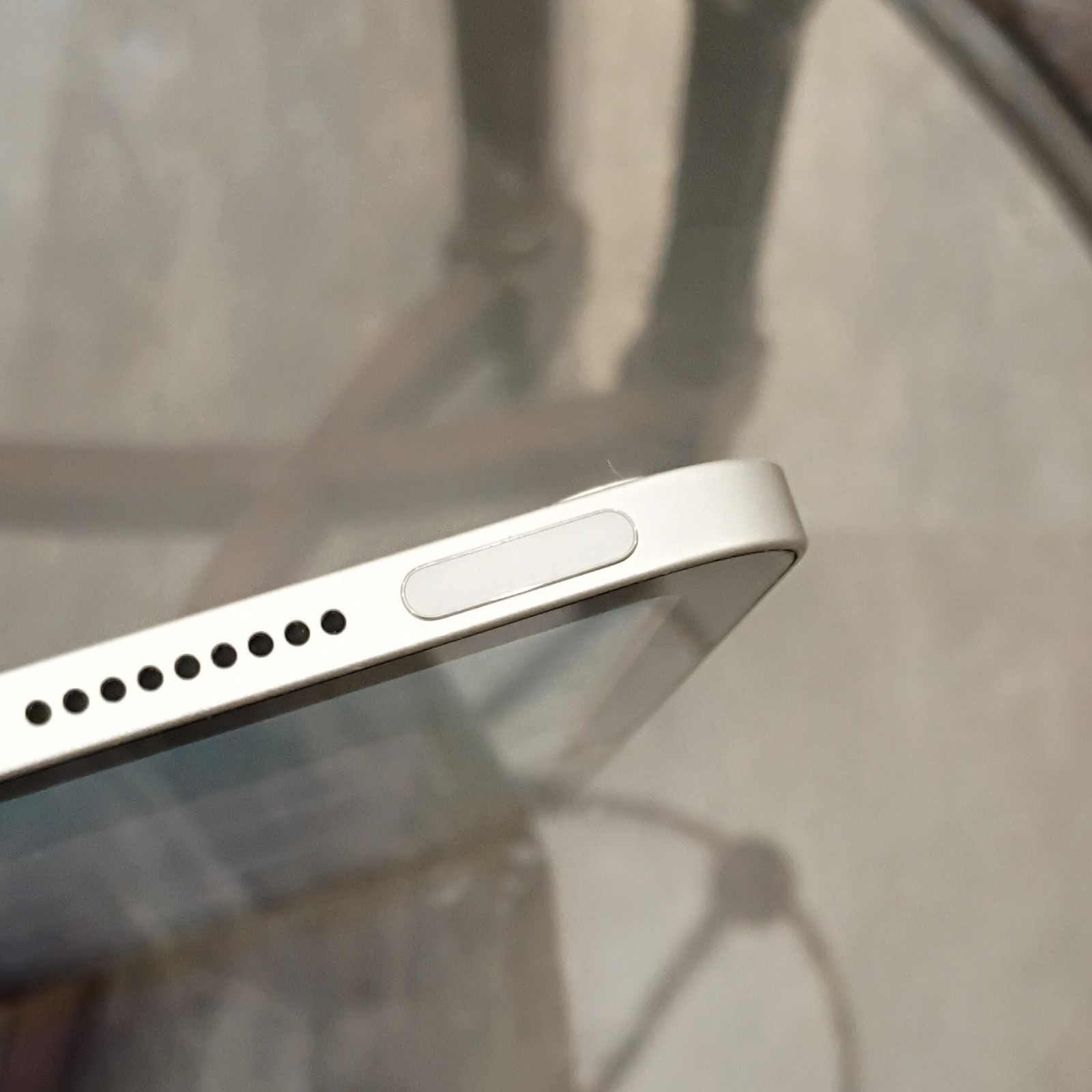 Apple iPad Series Apple iPad Tablet – Silver