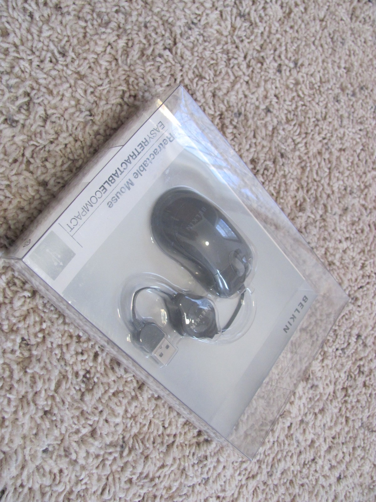 Generic Mini (Wired) Travel Mouse with Optical Scroll and Retractable USB Cable